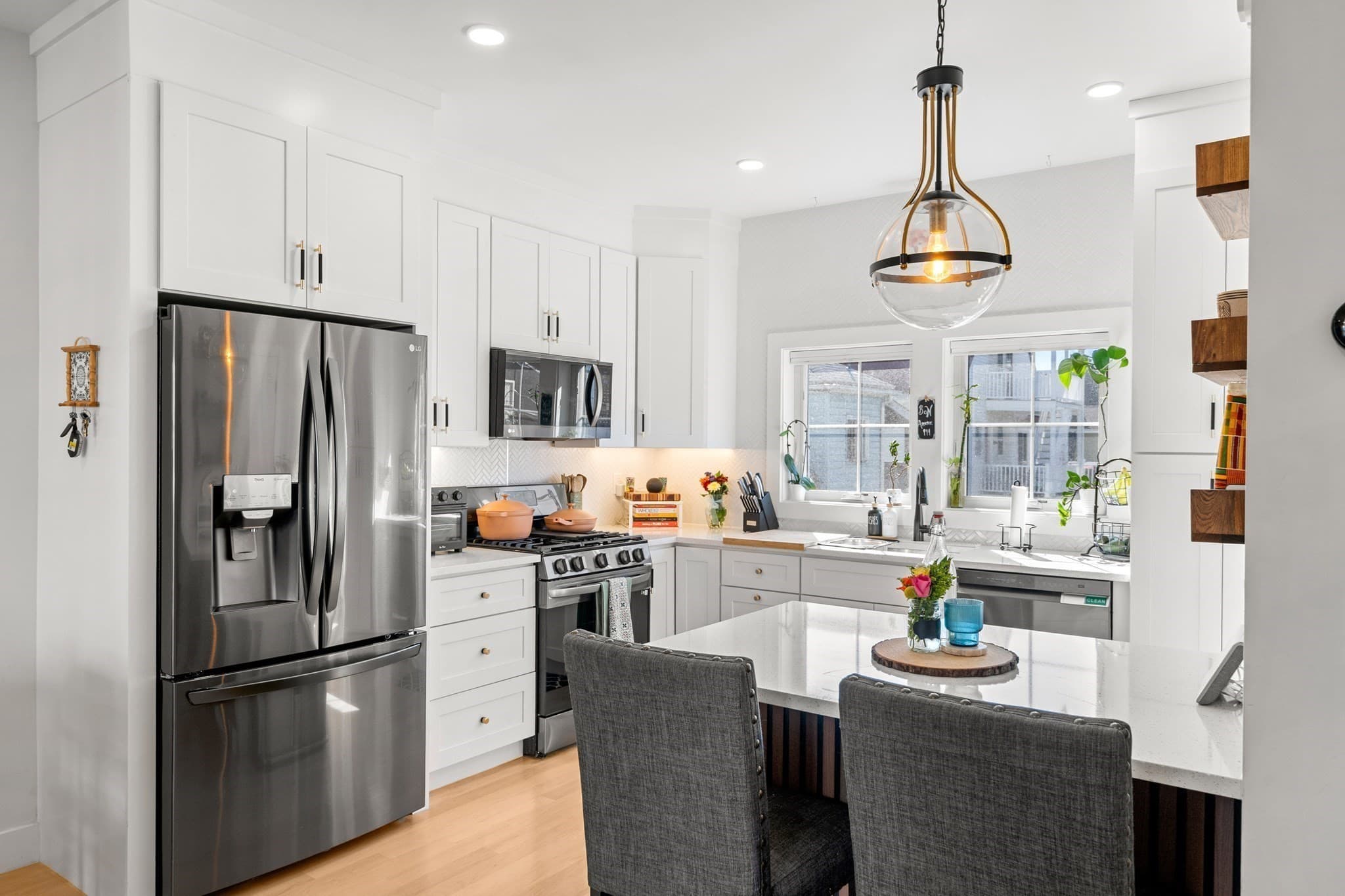 Condominium at 24 Bradshaw St # 4, Boston MA 02121, Boston, photo 12 of 34