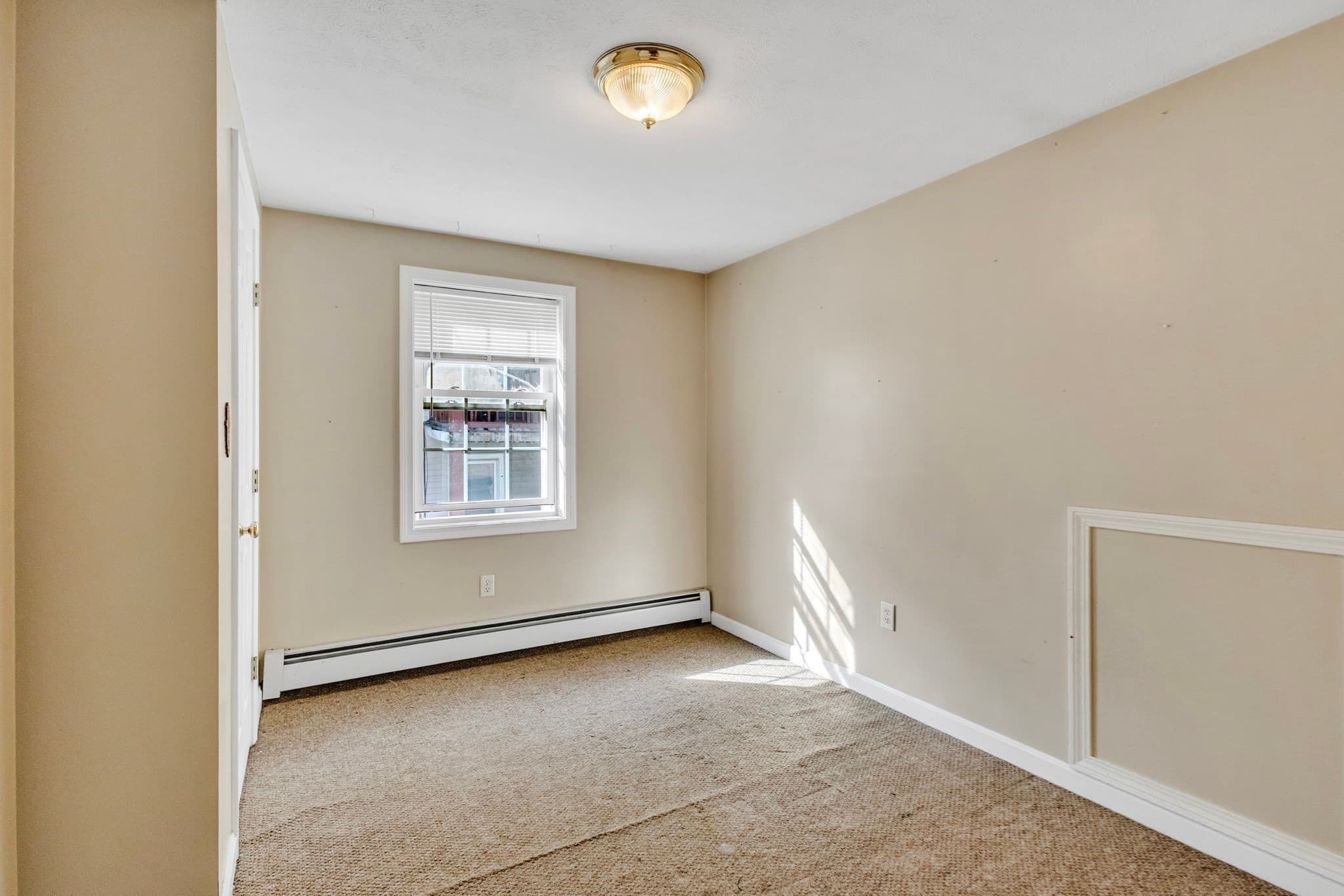 Single Family Residence at 162 High St, Fitchburg MA 01420, Fitchburg, photo 16 of 29
