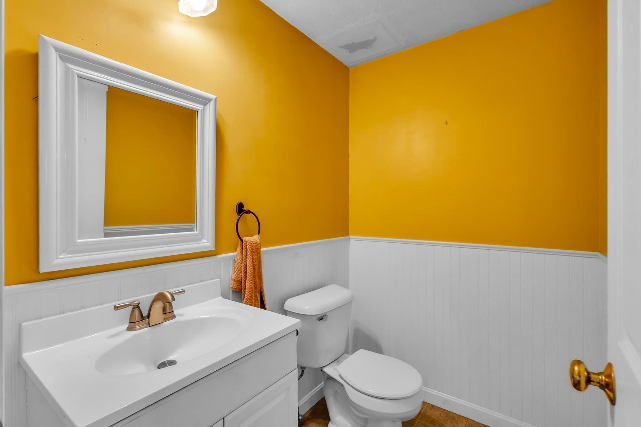Single Family Residence at 162 High St, Fitchburg MA 01420, Fitchburg, photo 10 of 29