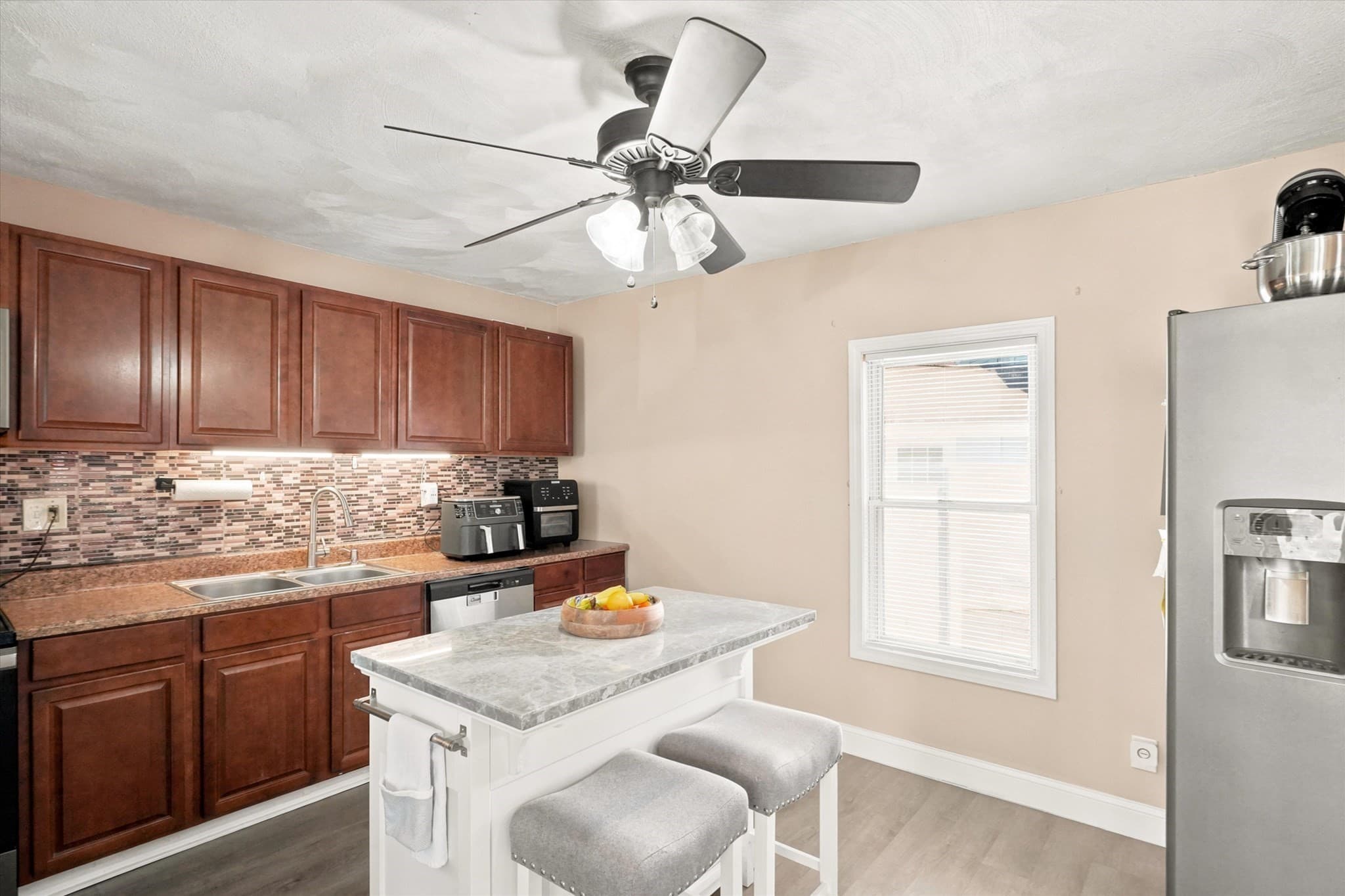Single Family Residence at 48 Jewett Street, Lowell MA 01850, Lowell, photo 3 of 42