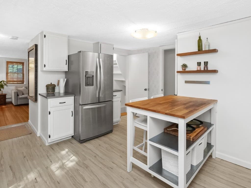 Single Family Residence at 42 Newton Street, Waltham MA 02453, Waltham, photo 6 of 35