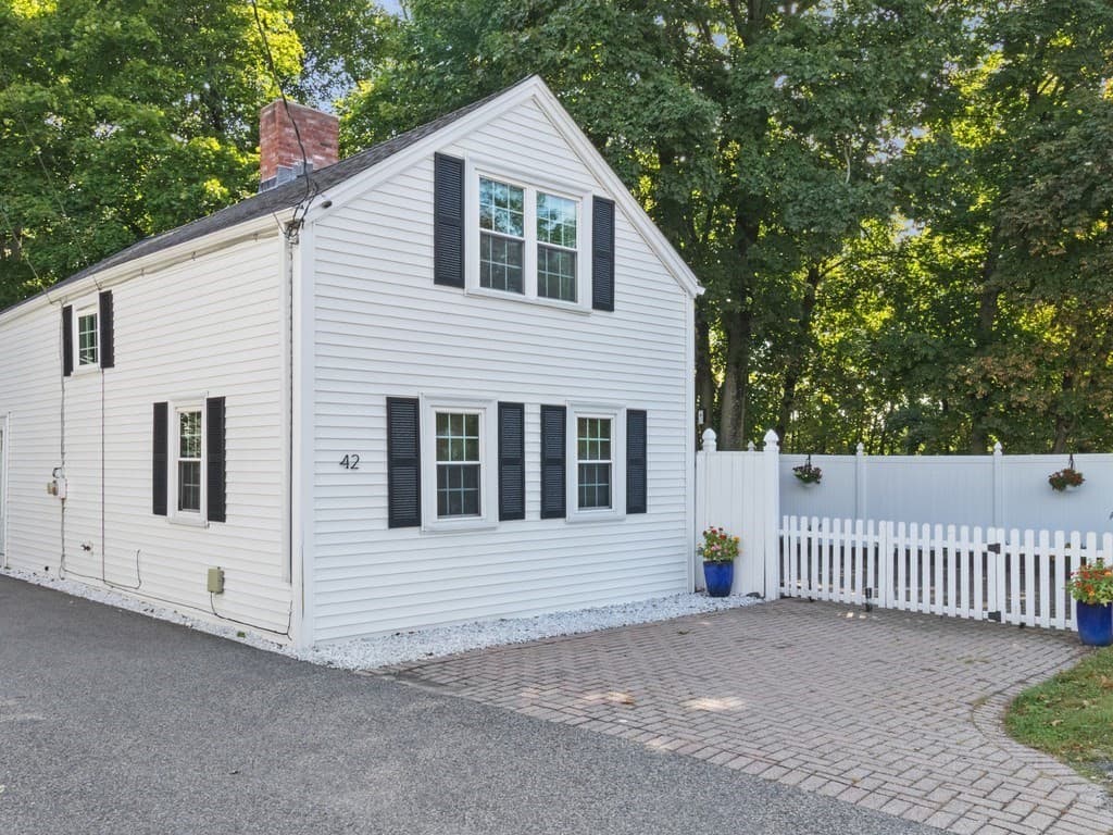 Single Family Residence at 42 Newton Street, Waltham MA 02453, Waltham, photo 24 of 35