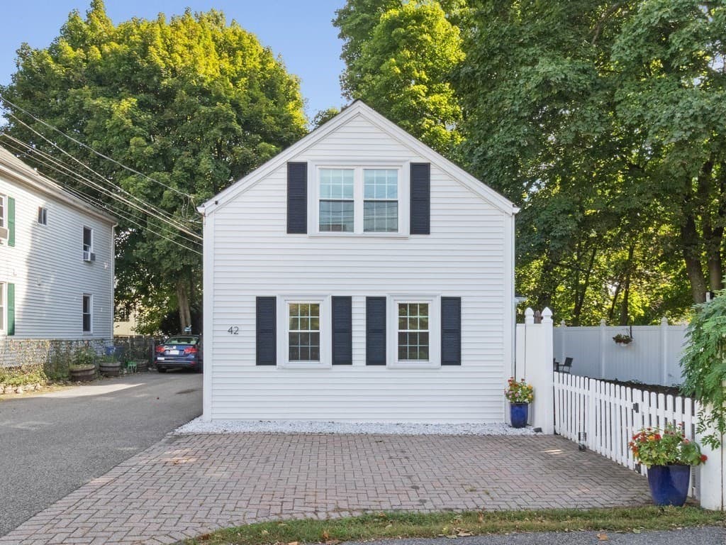 Single Family Residence at 42 Newton Street, Waltham MA 02453, Waltham, photo 31 of 35