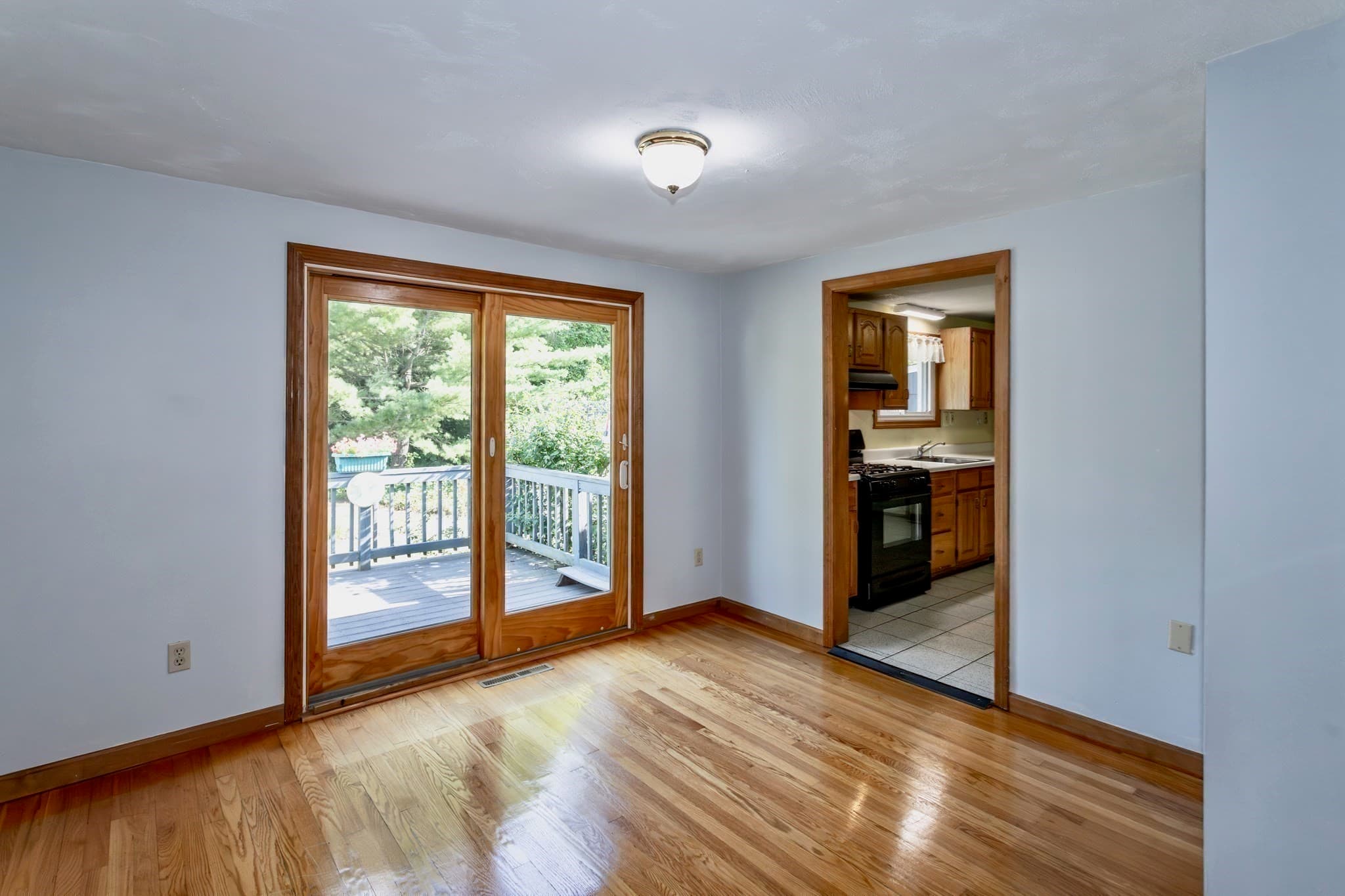 Single Family Residence at 71 Birch Bluffs Drive, Westfield MA 01085, Westfield, photo 13 of 35