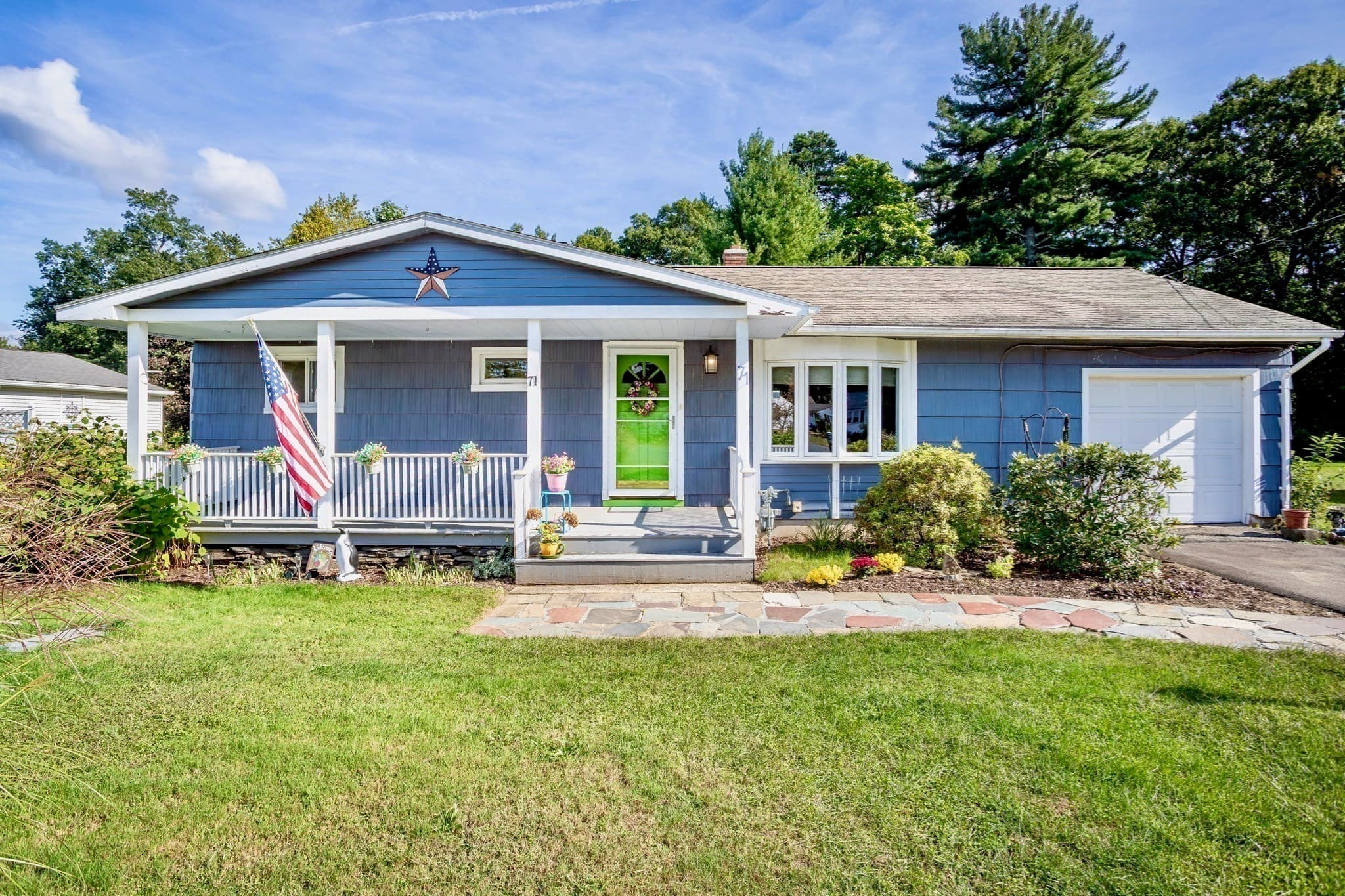 71 Birch Bluffs Drive, Westfield MA 01085