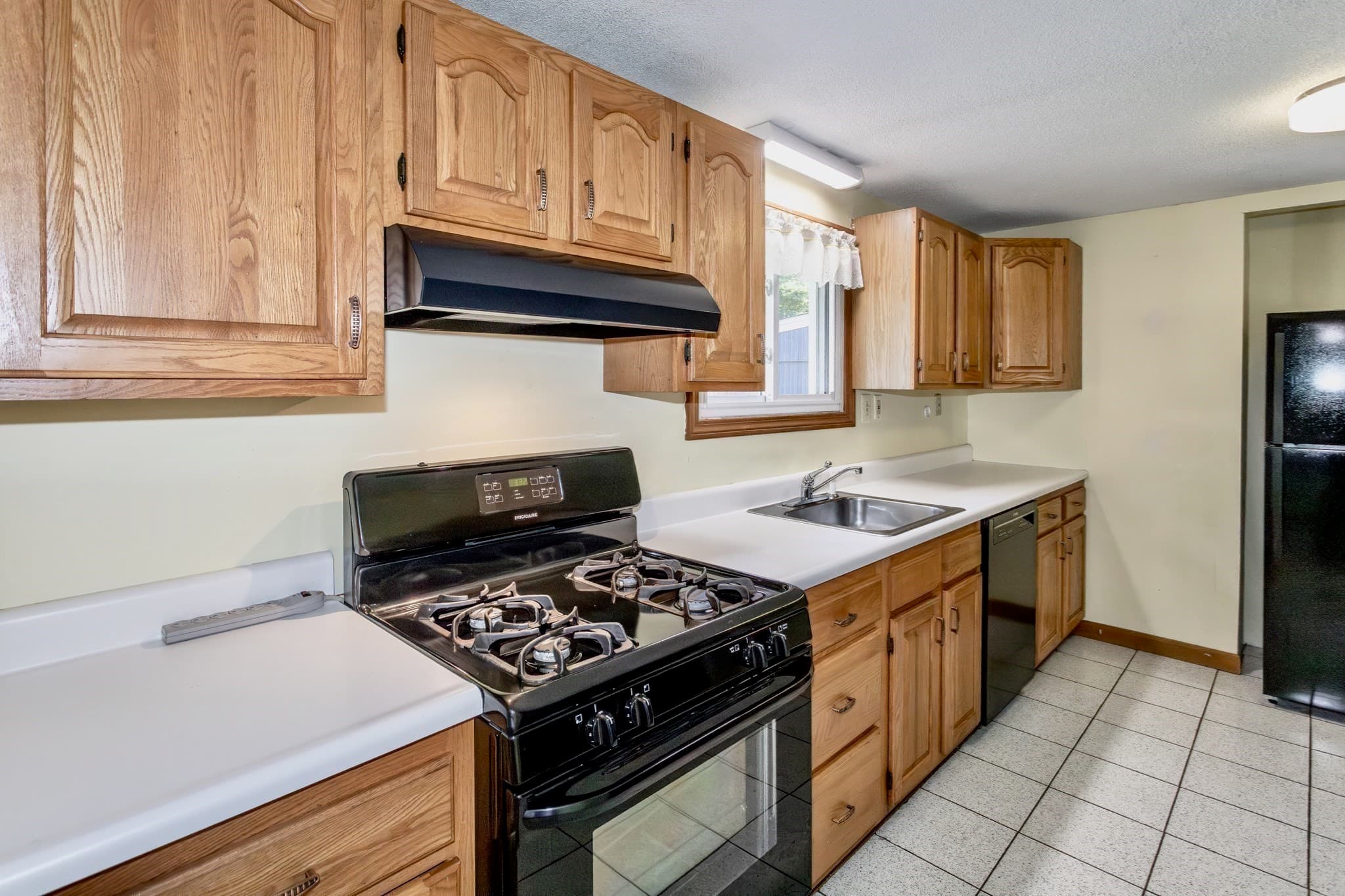 Single Family Residence at 71 Birch Bluffs Drive, Westfield MA 01085, Westfield, photo 11 of 35
