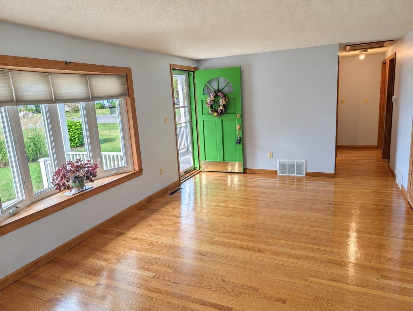 Single Family Residence at 71 Birch Bluffs Drive, Westfield MA 01085, Westfield, photo 4 of 35
