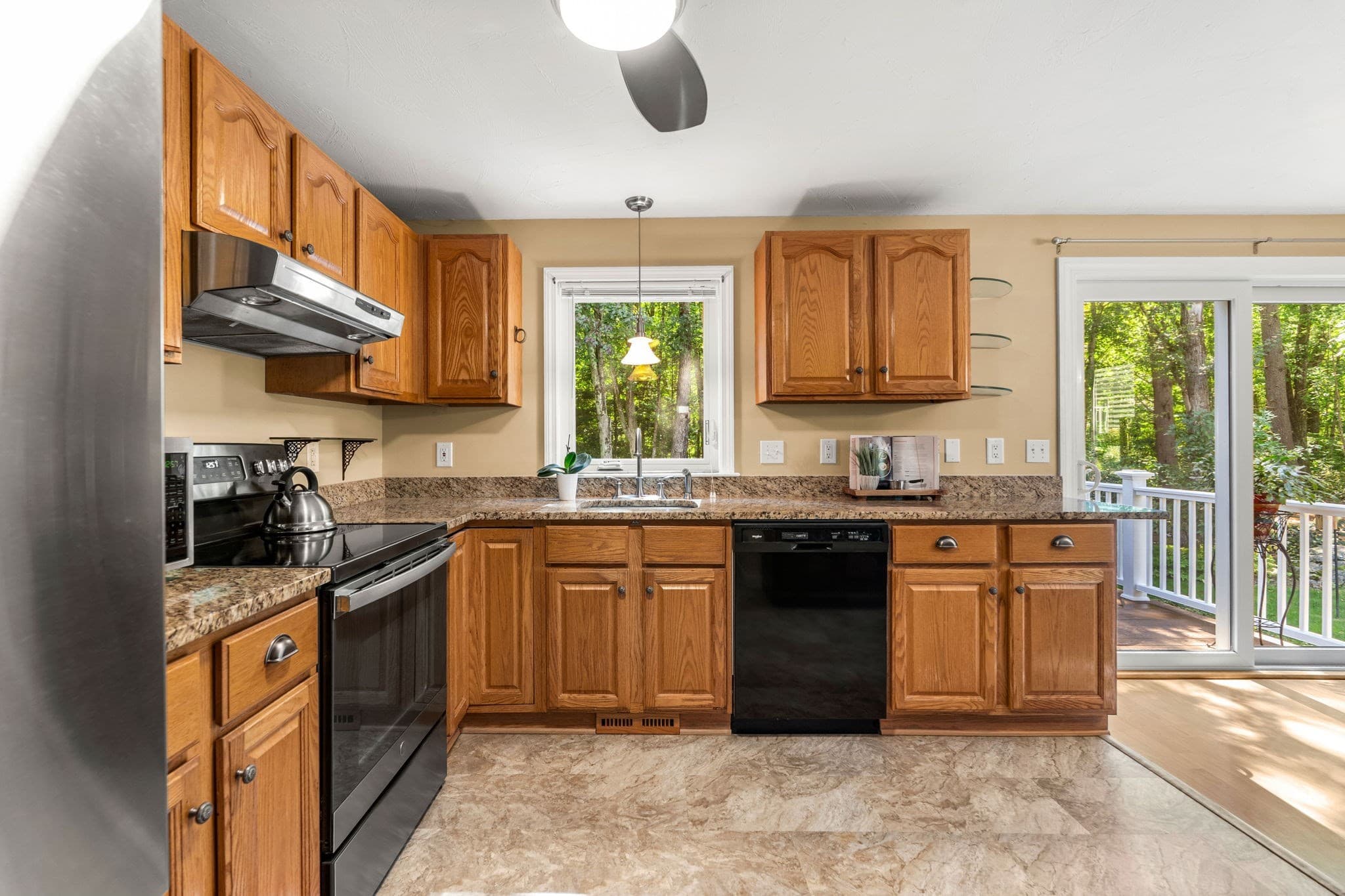 Condominium at 55 Littleton Rd # 14C, Ayer MA 01432, Ayer, photo 6 of 33