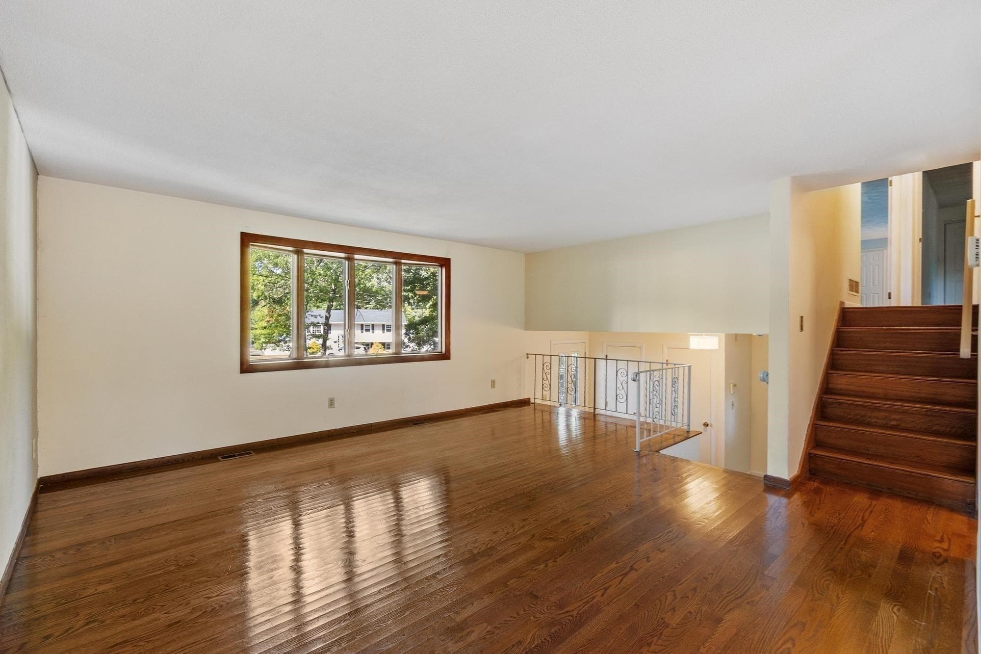 Single Family Residence at 7 Gaywood Cir, Peabody MA 01960, Peabody, photo 12 of 38