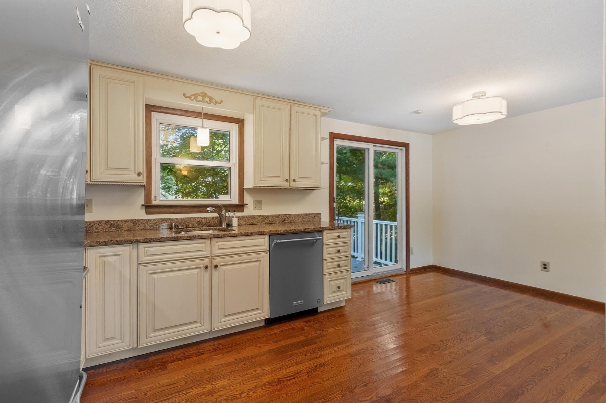Single Family Residence at 7 Gaywood Cir, Peabody MA 01960, Peabody, photo 20 of 38