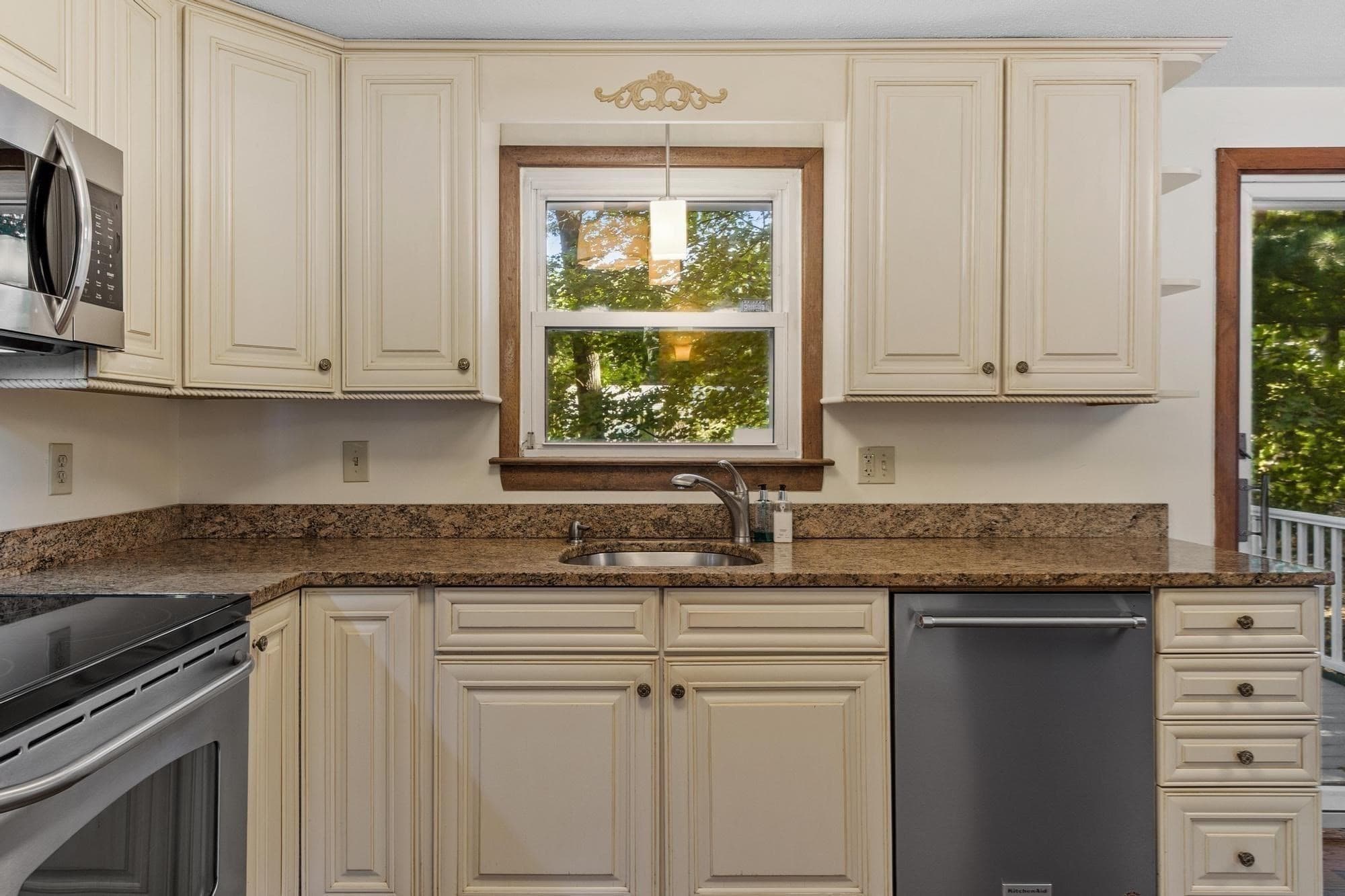 Single Family Residence at 7 Gaywood Cir, Peabody MA 01960, Peabody, photo 18 of 38