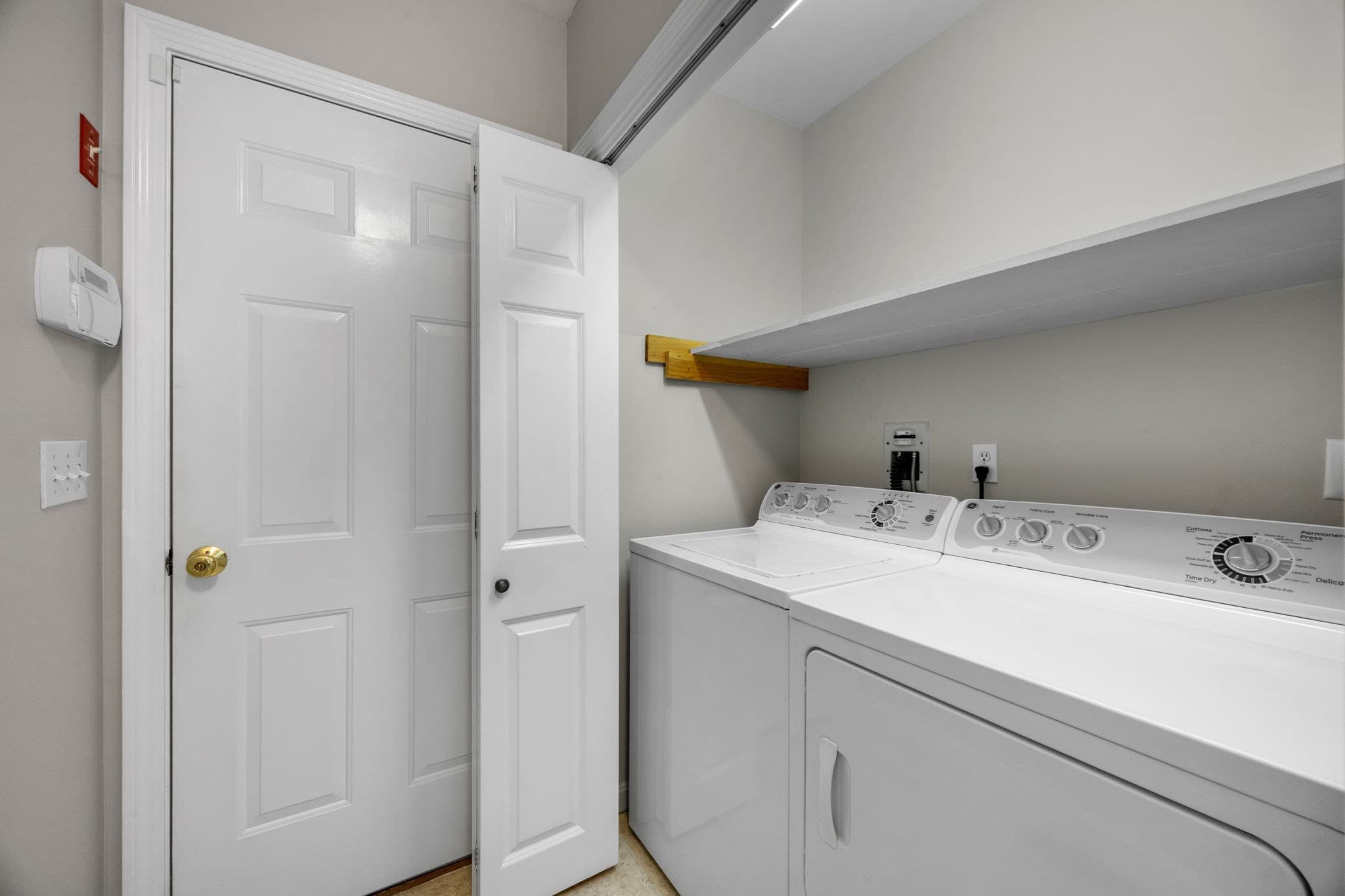 Single Family Residence at 12 Coastal Ln, Barnstable MA 02601, Barnstable, photo 14 of 42