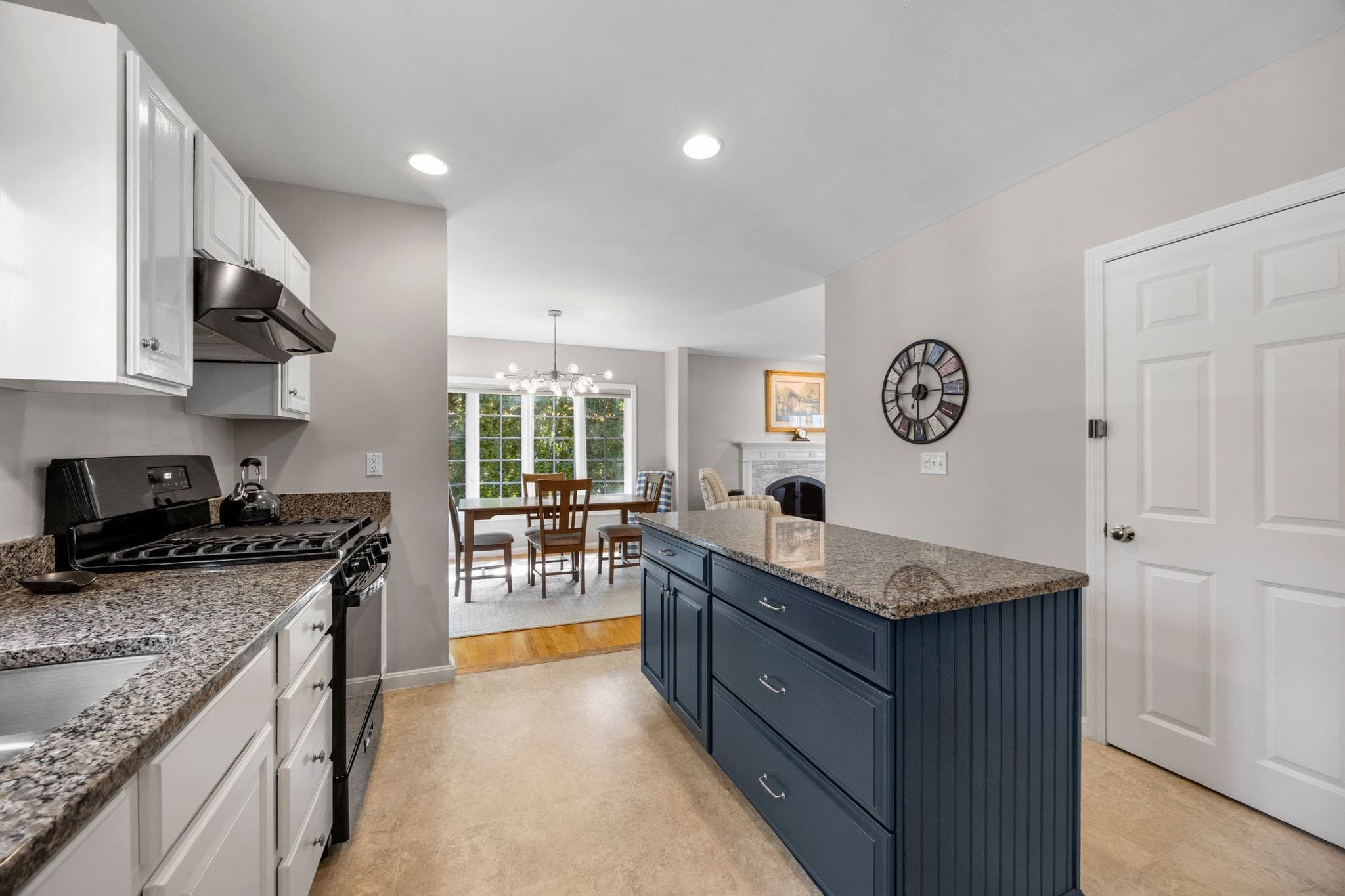 Single Family Residence at 12 Coastal Ln, Barnstable MA 02601, Barnstable, photo 11 of 42