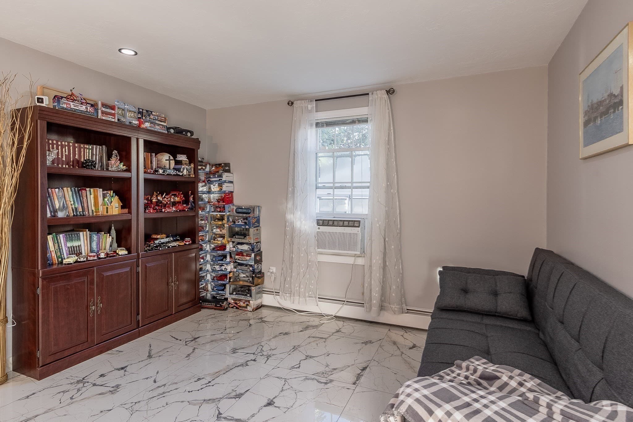 Single Family Residence at 107 Bishop Rd, Fitchburg MA 01420, Fitchburg, photo 13 of 42