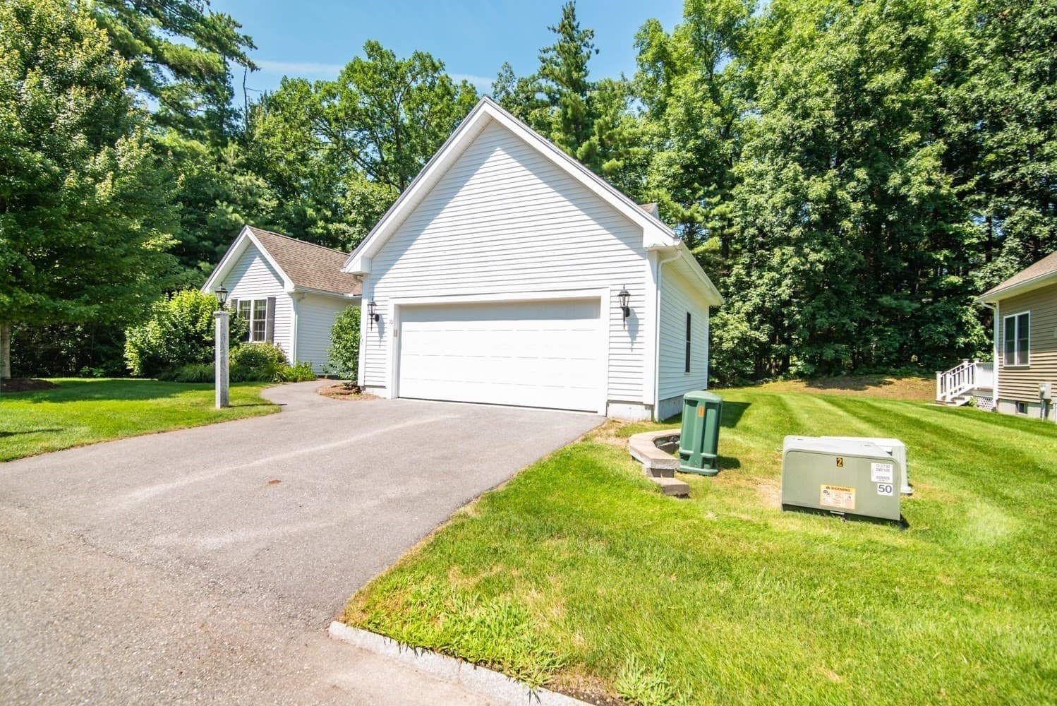 Condominium at 10 Ashley Ln # 10, Methuen MA 01844, Methuen, photo 2 of 25