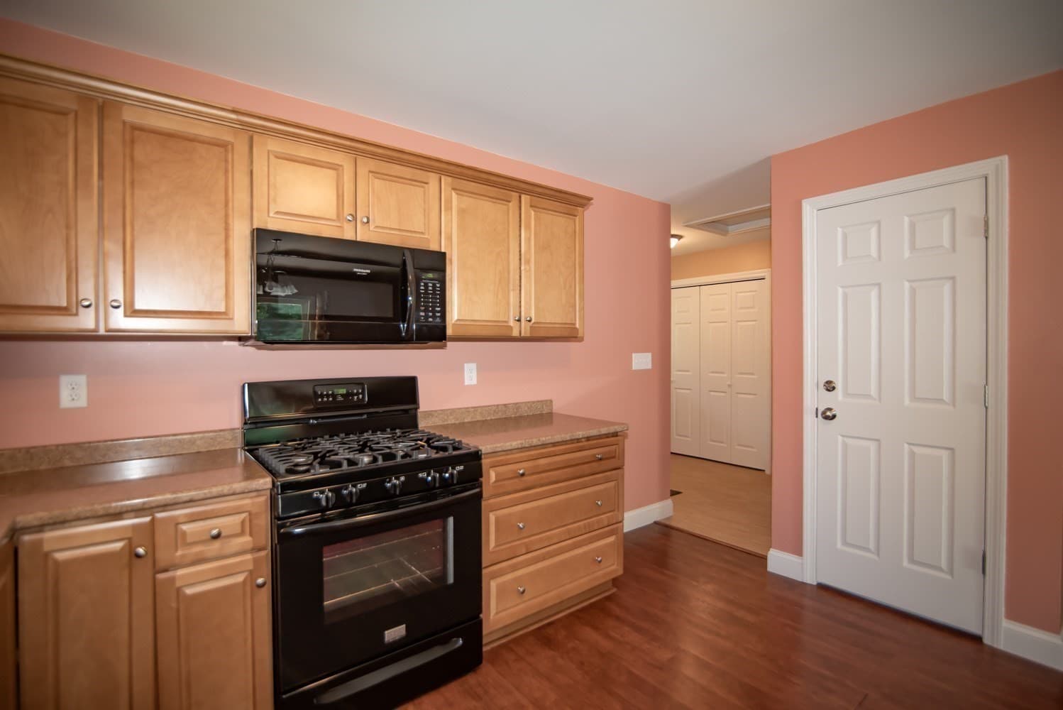 Condominium at 10 Ashley Ln # 10, Methuen MA 01844, Methuen, photo 5 of 25