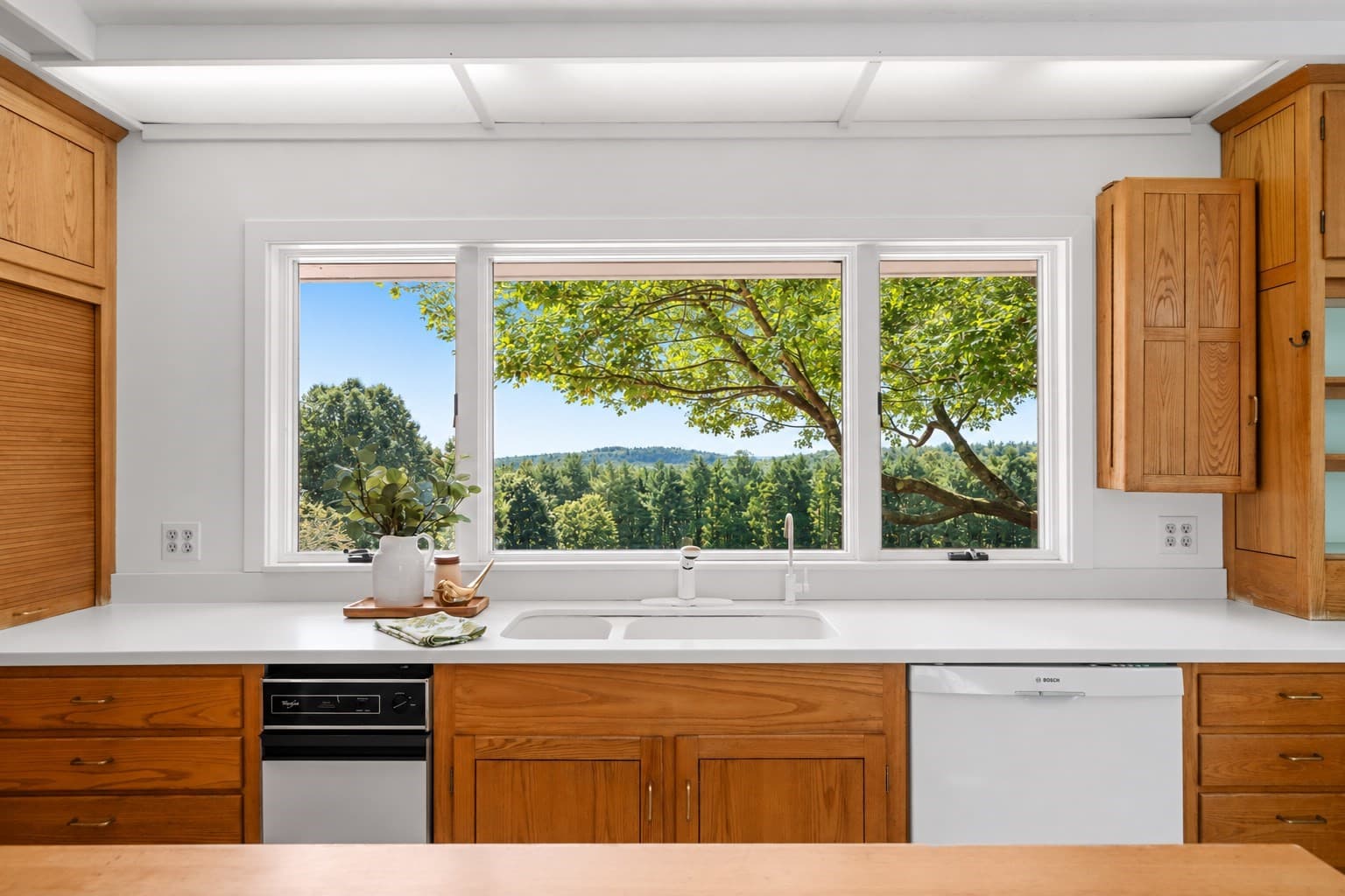 Single Family Residence at 163 Indian Hill Rd, Groton MA 01450, Groton, photo 5 of 41