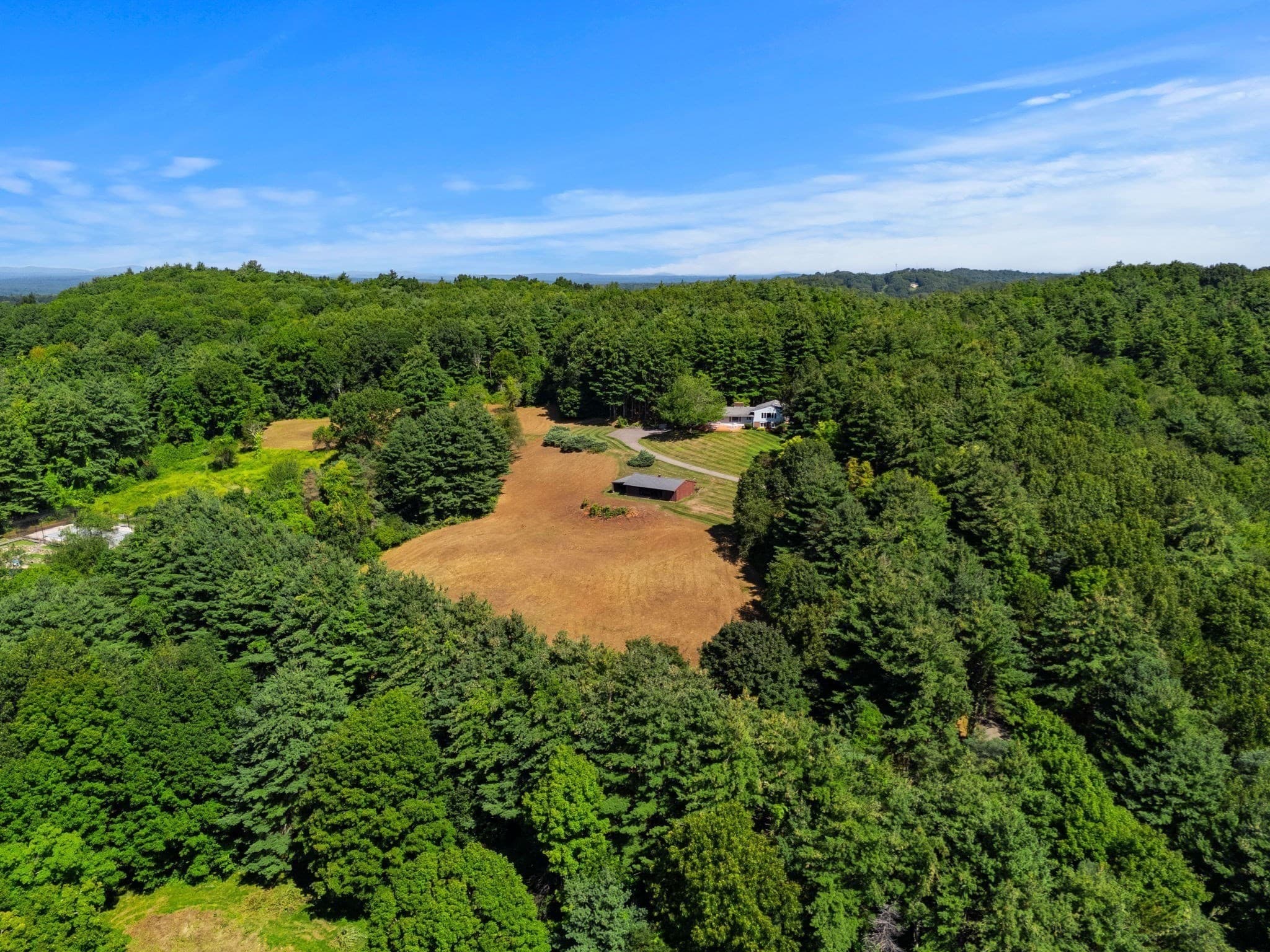 Single Family Residence at 163 Indian Hill Rd, Groton MA 01450, Groton, photo 4 of 41