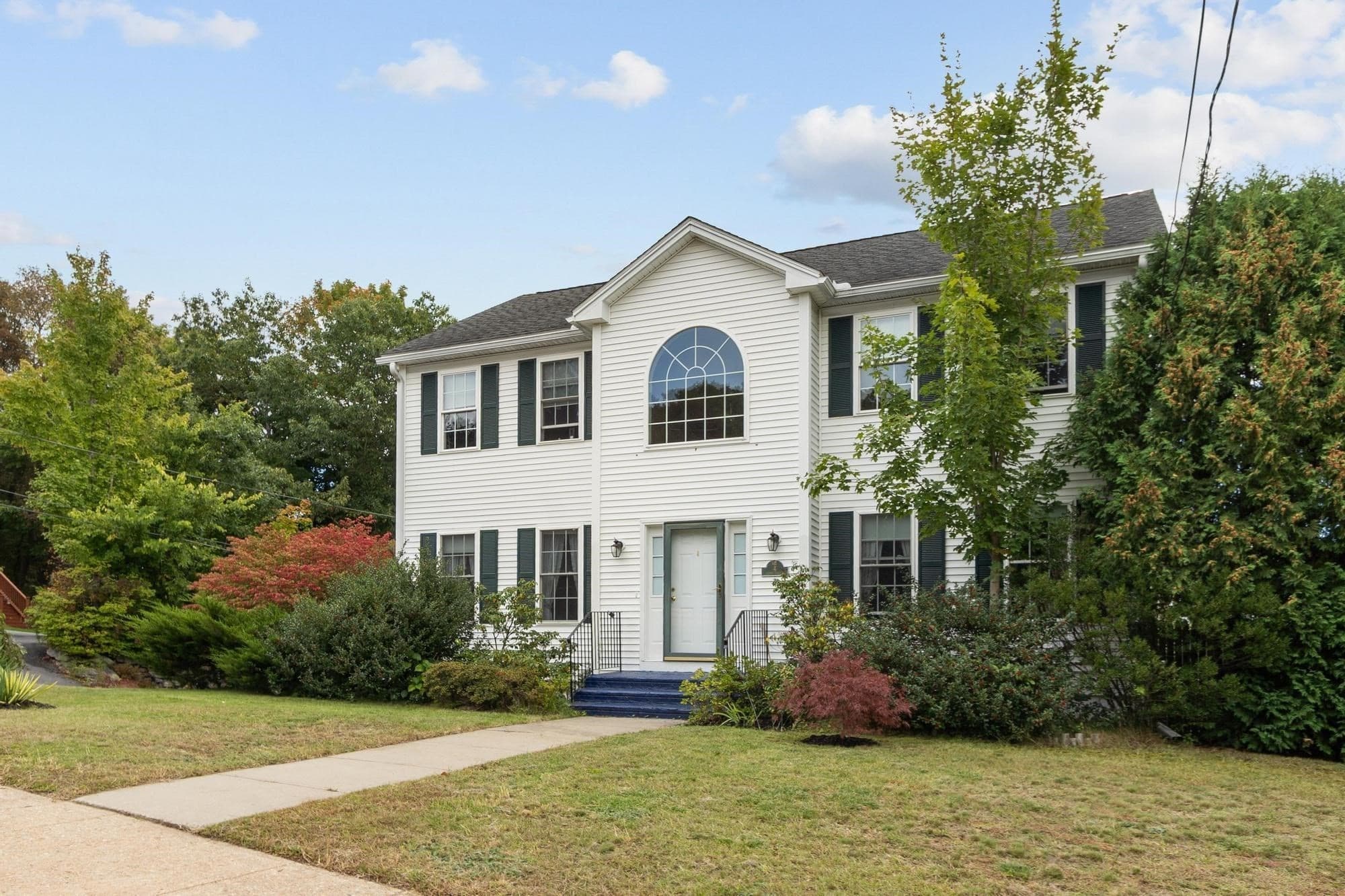 Single Family Residence at 4 Lynde St, Gardner MA 01440, Gardner, photo 2 of 29