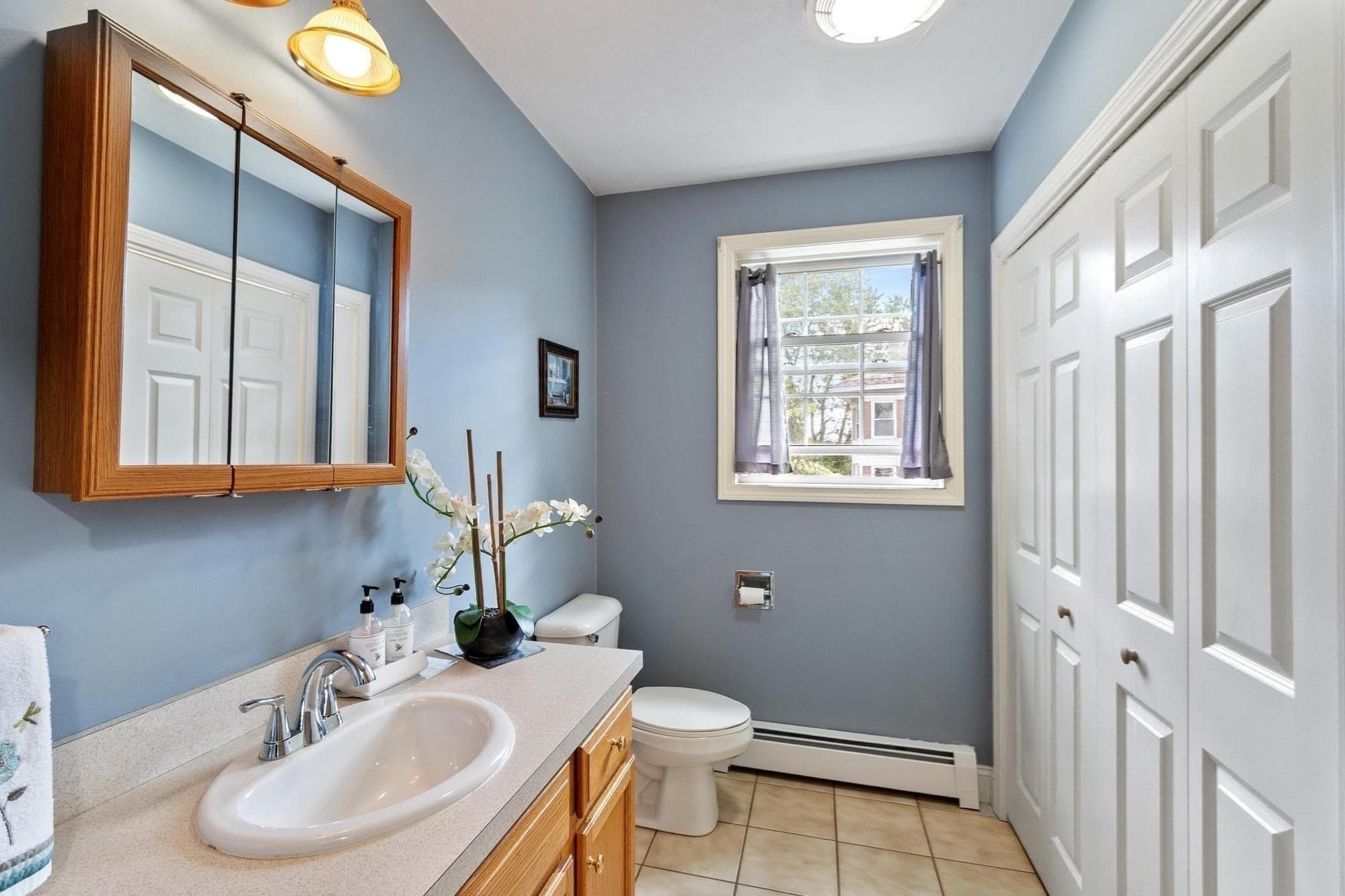 Single Family Residence at 4 Lynde St, Gardner MA 01440, Gardner, photo 16 of 29