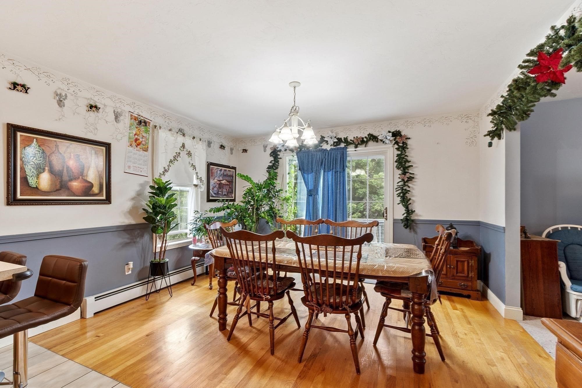 Single Family Residence at 4 Lynde St, Gardner MA 01440, Gardner, photo 8 of 29