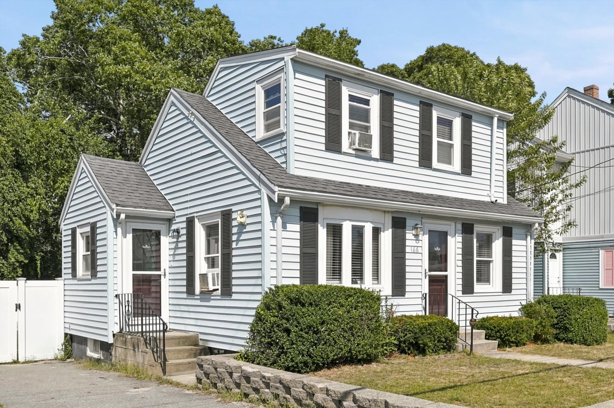 166 Sandwich Rd, Wareham MA 02571
