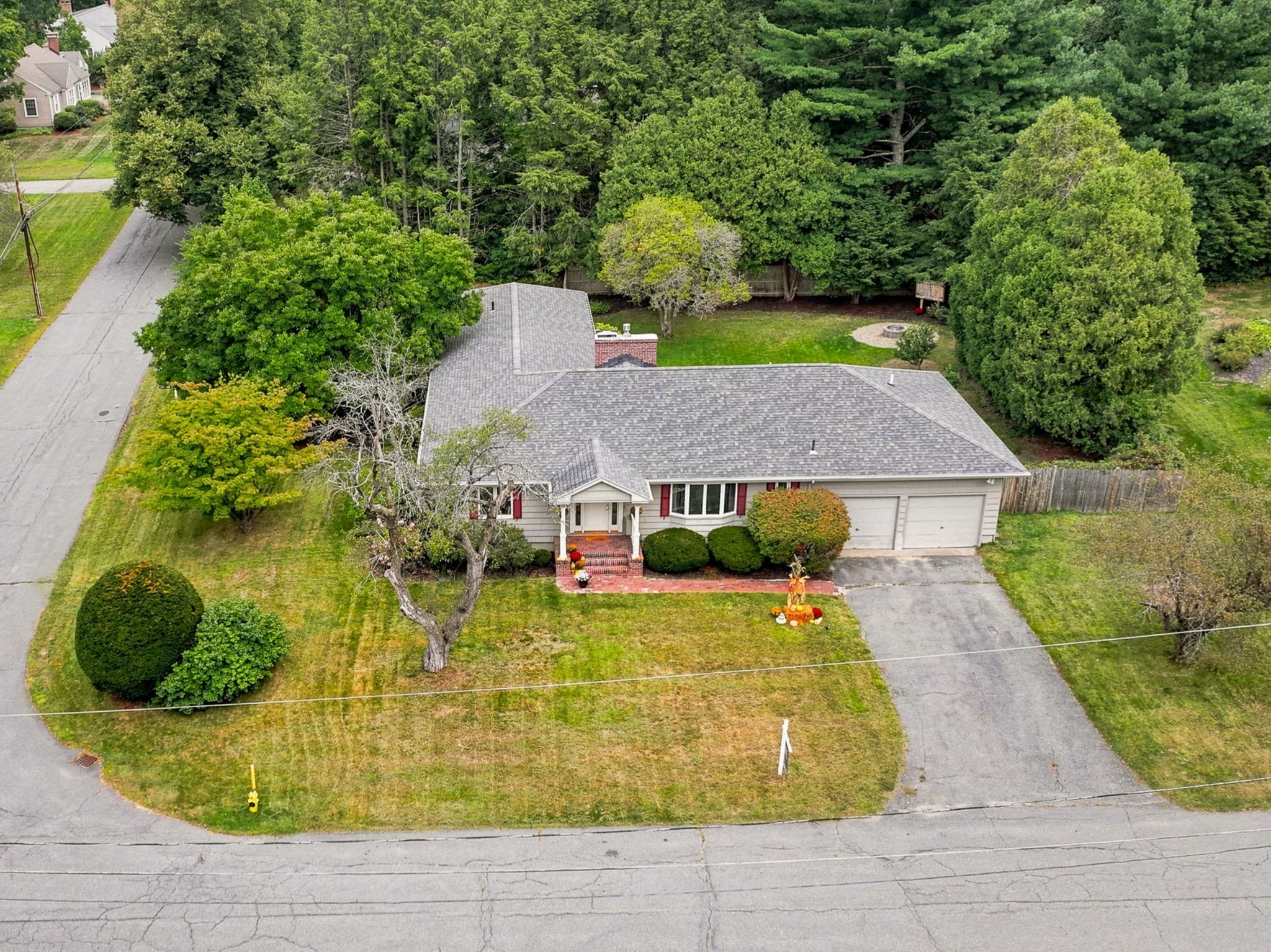 Single Family Residence at 14 Forbes Ln, Andover MA 01810, Andover, photo 2 of 42