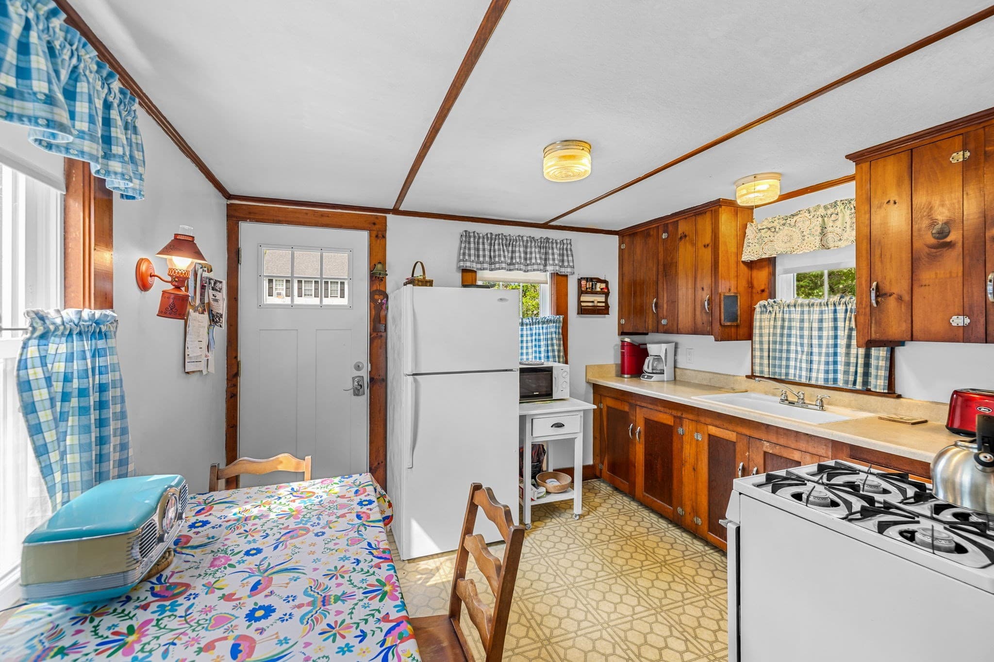 Single Family Residence at 77 Ploughed Neck Rd, Sandwich MA 02537, Sandwich, photo 6 of 20