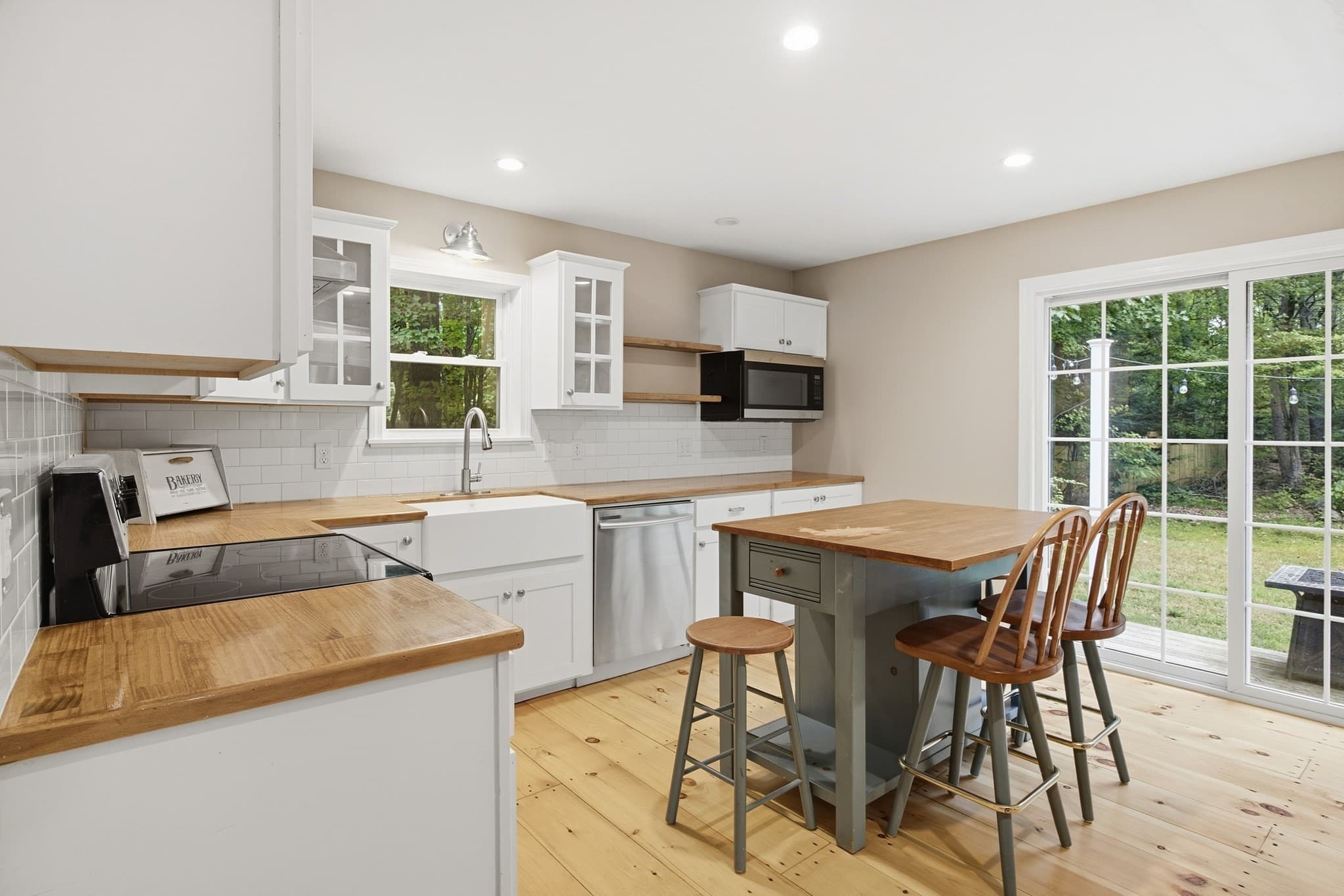Single Family Residence at 108 Dunn Rd, Ashburnham MA 01430, Ashburnham, photo 9 of 29