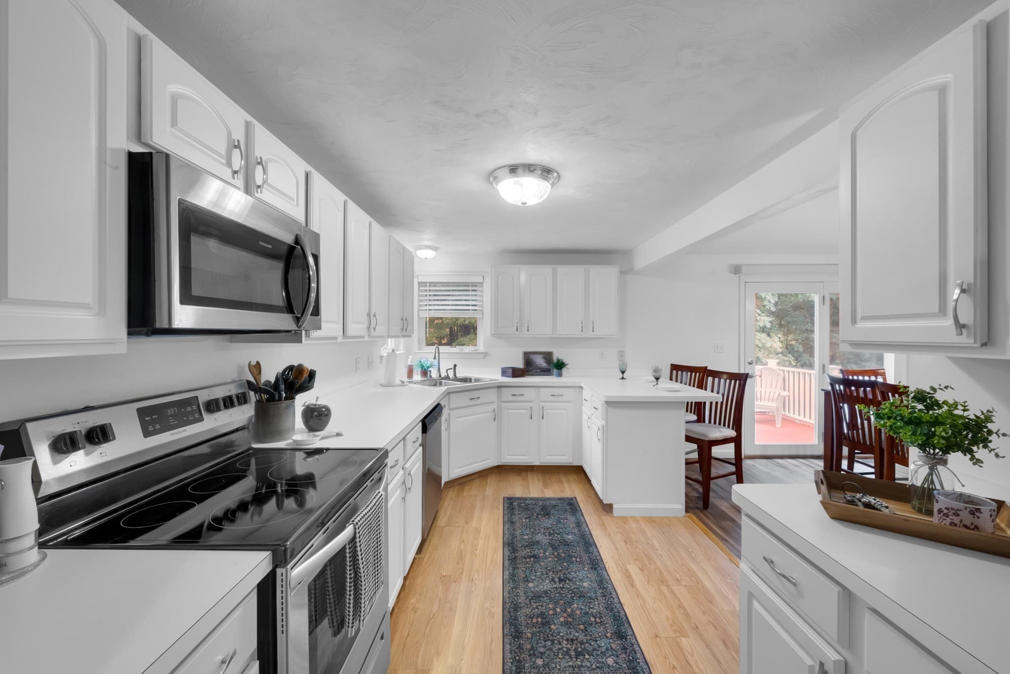 Condominium at 14 Millers Way # D, Sutton MA 01590, Sutton, photo 8 of 30