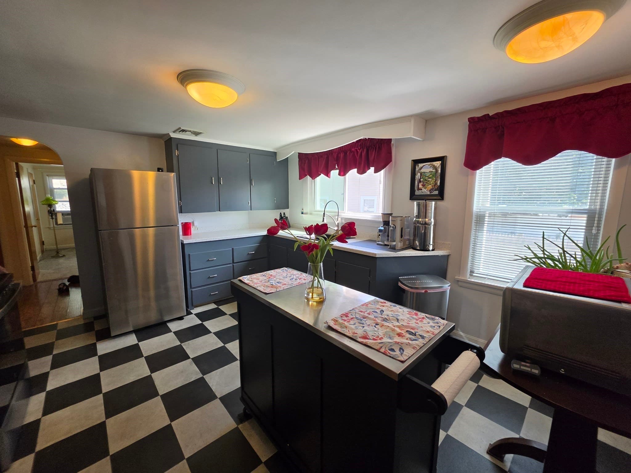 Single Family Residence at 4 Edgemere Rd, Lynn MA 01904, Lynn, photo 6 of 24