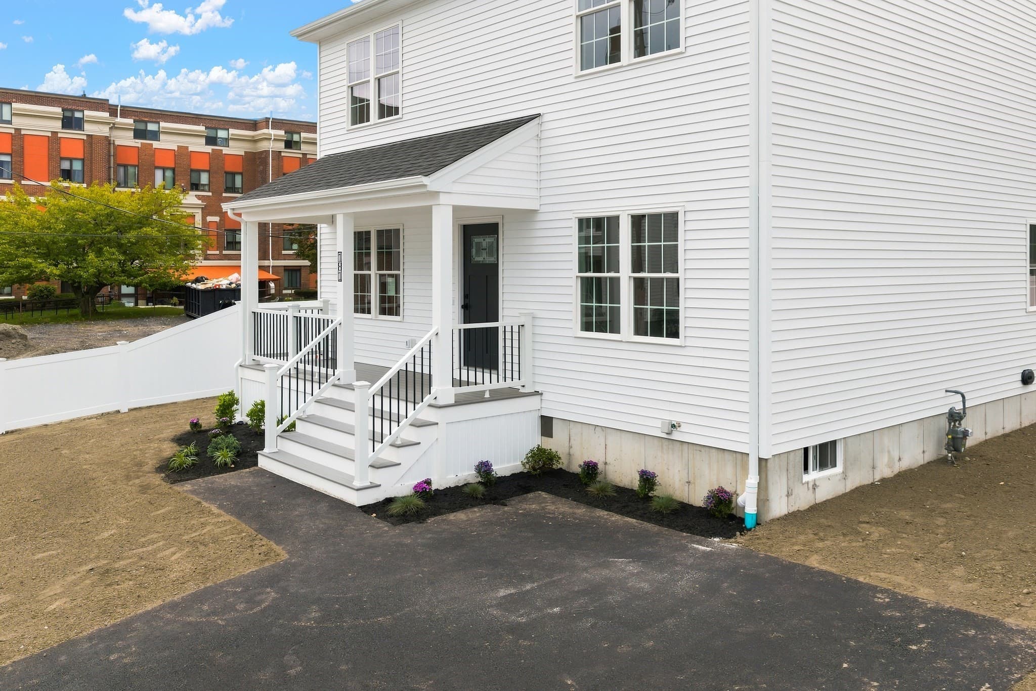 Single Family Residence at 181 Wellington, Fall River MA 02720, Fall River, photo 2 of 17