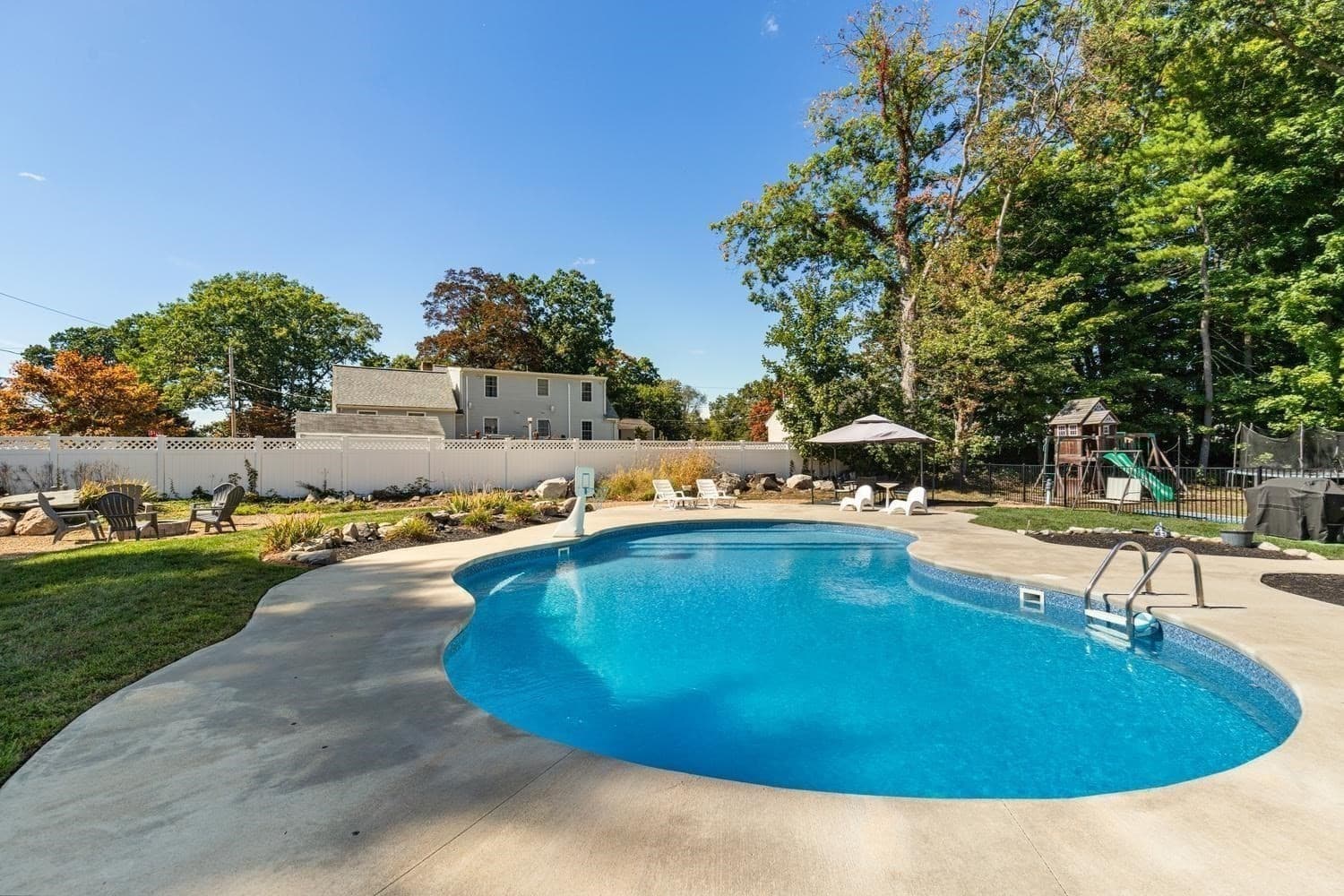 Single Family Residence at 48 Marcia Rd, Wilmington MA 01887, Wilmington, photo 6 of 40