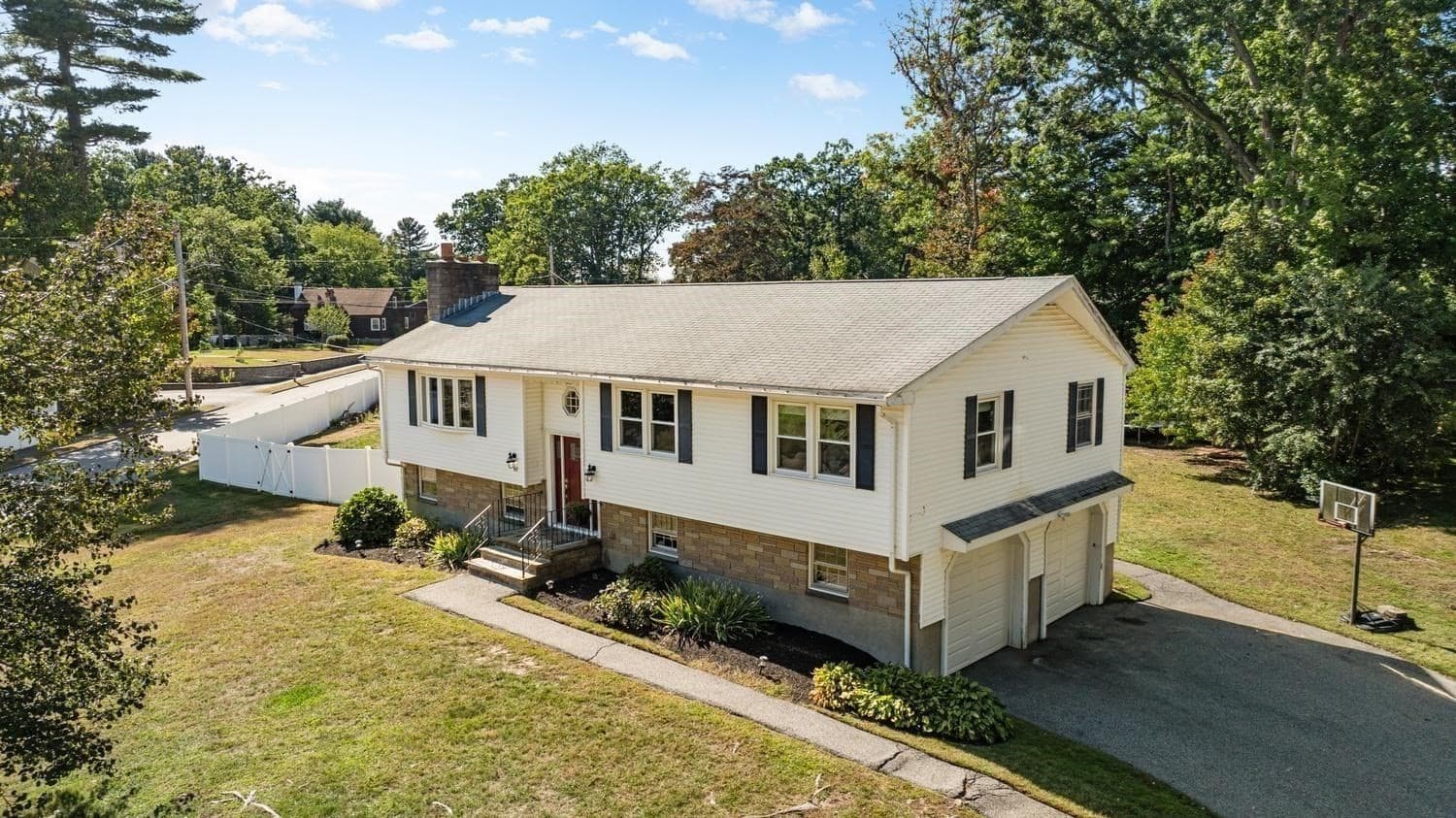 48 Marcia Rd, Wilmington MA 01887