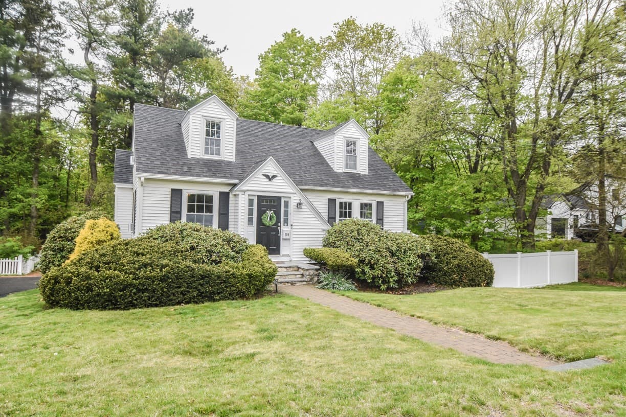 Single Family Residence at 184 Elm St, Andover MA 01810, Andover, photo 2 of 31