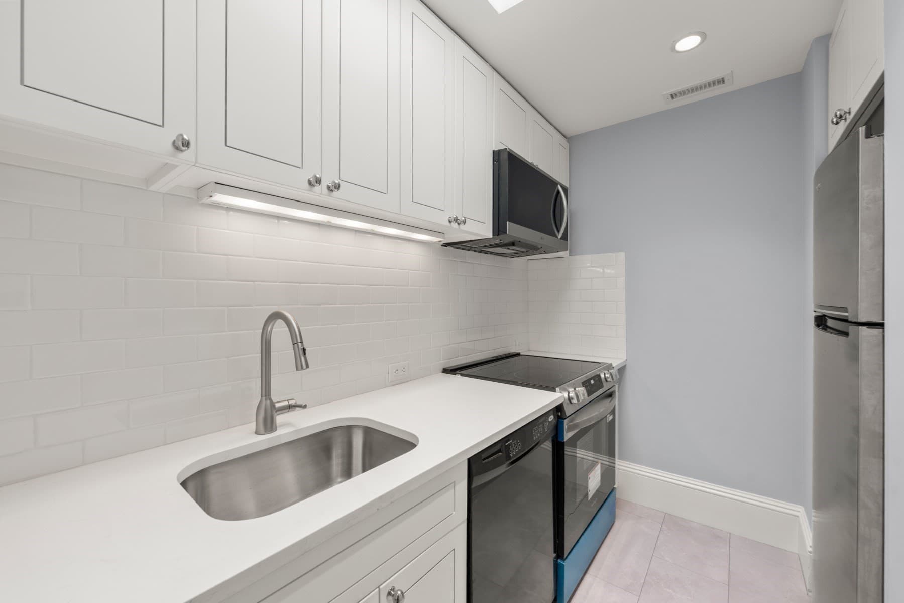 Condominium at 4 Claremont Park # 3, Boston MA 02118, Boston, photo 9 of 25