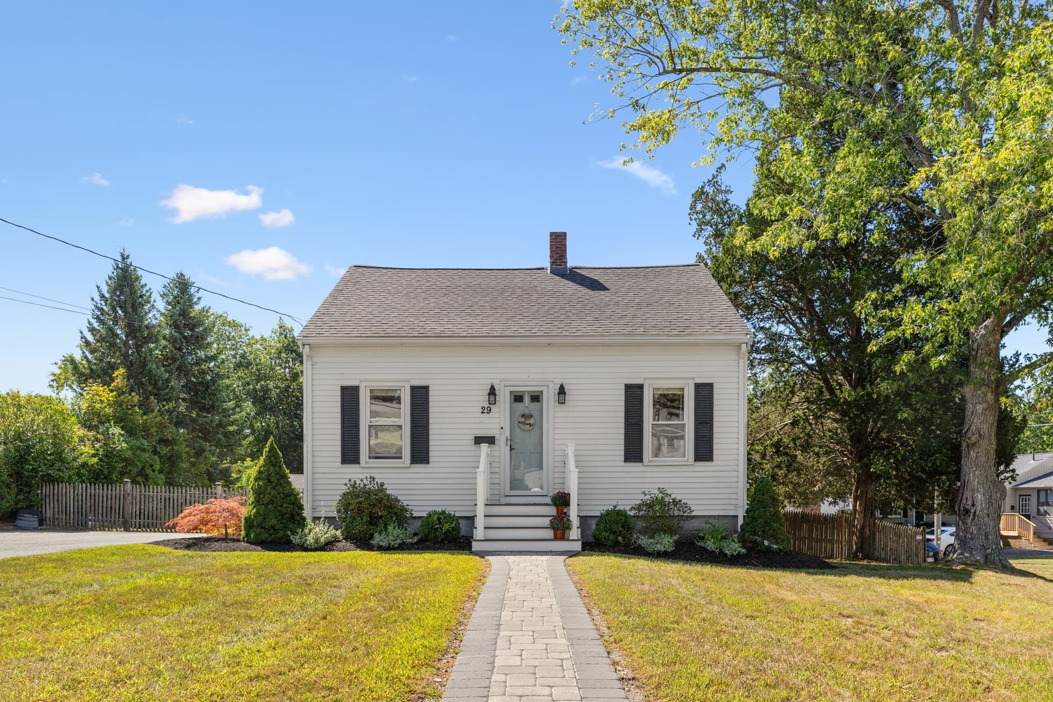 Single Family Residence at 29 Beal St, Rockland MA 02370, Rockland, photo 2 of 25