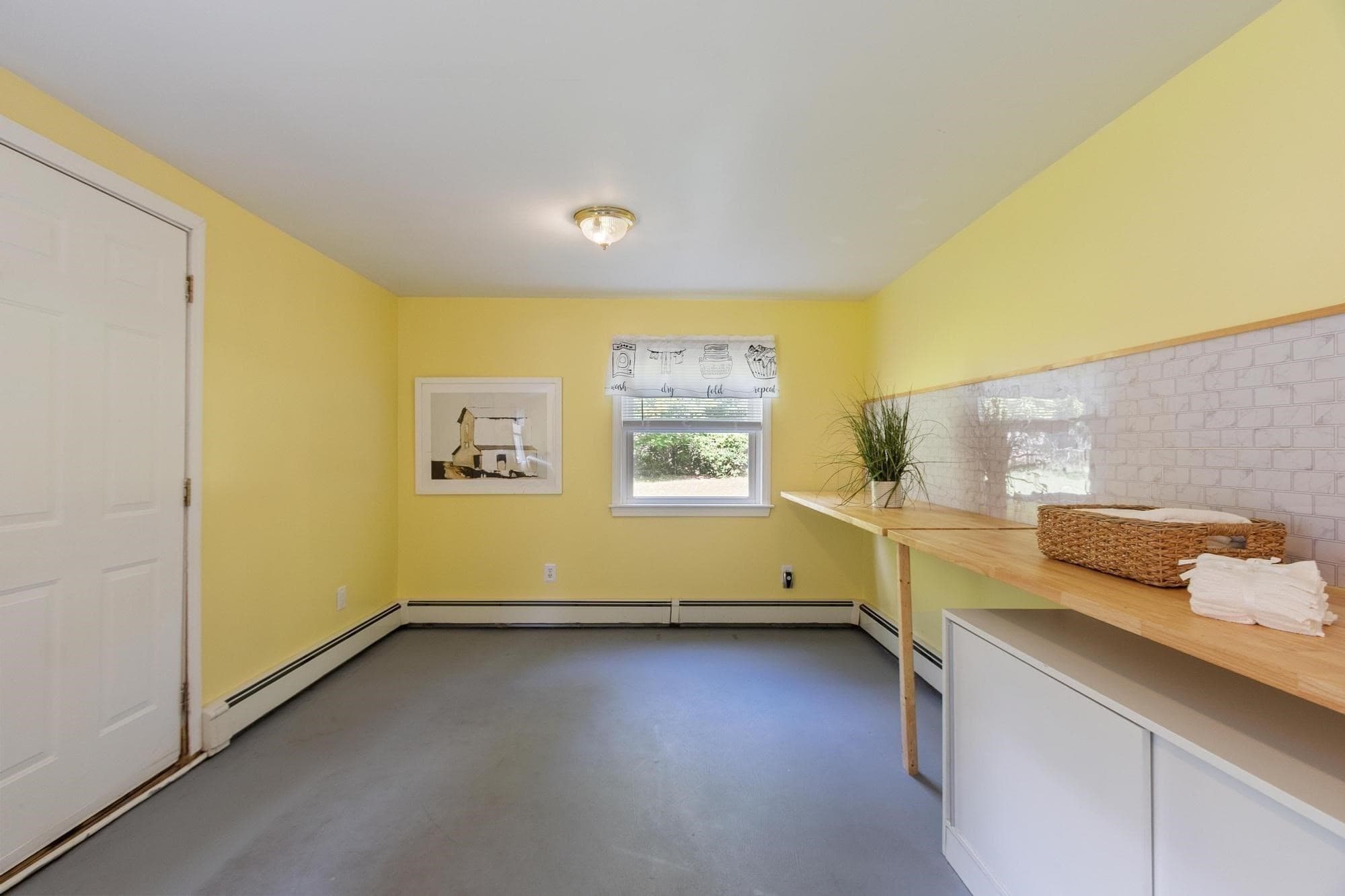 Single Family Residence at 4 Derringer Rd, Chelmsford MA 01824, Chelmsford, photo 17 of 42