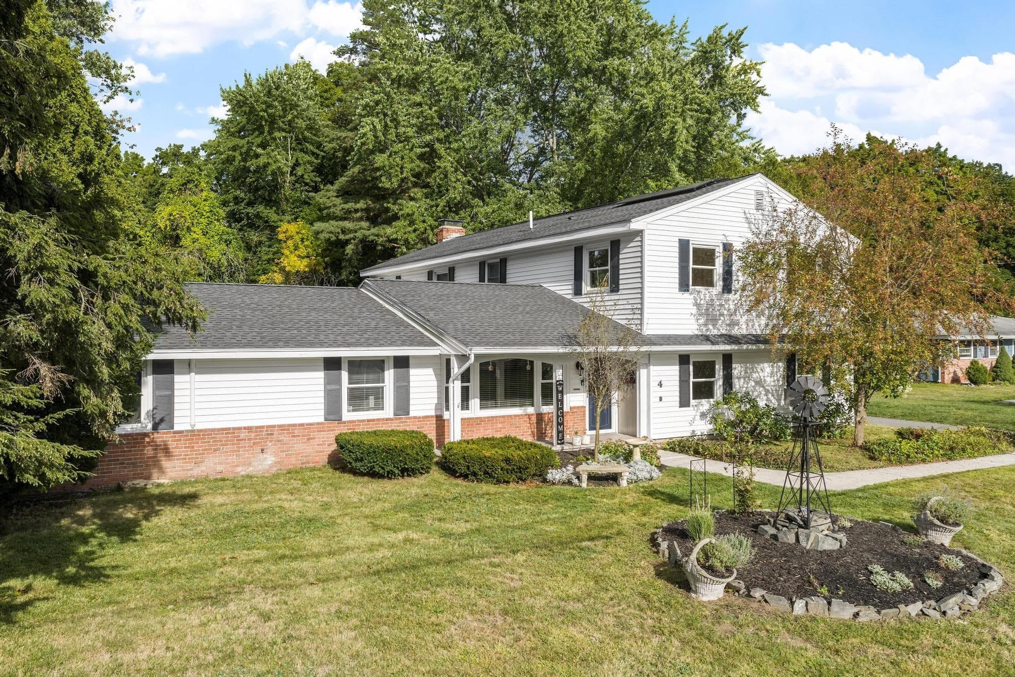 4 Derringer Rd, Chelmsford MA 01824