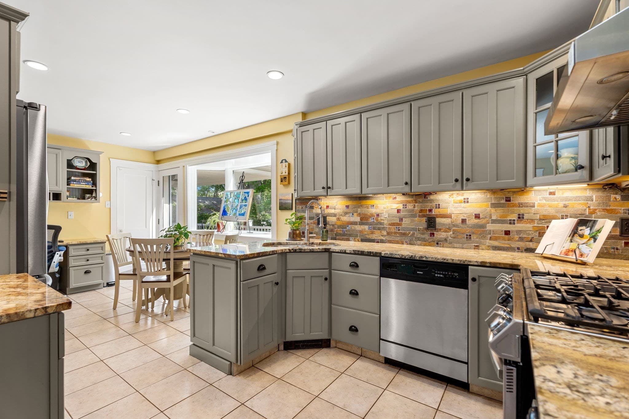 Single Family Residence at 135 Ashland Street, Melrose MA 02176, Melrose, photo 12 of 40