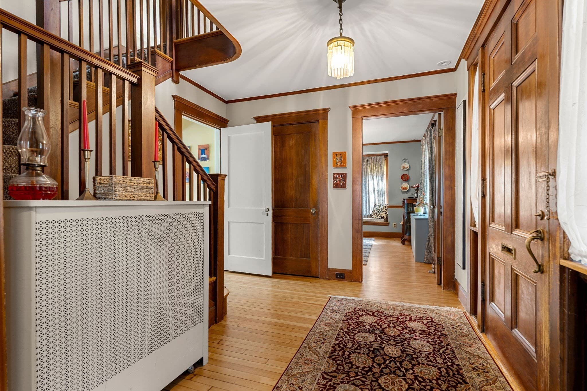 Single Family Residence at 135 Ashland Street, Melrose MA 02176, Melrose, photo 3 of 40