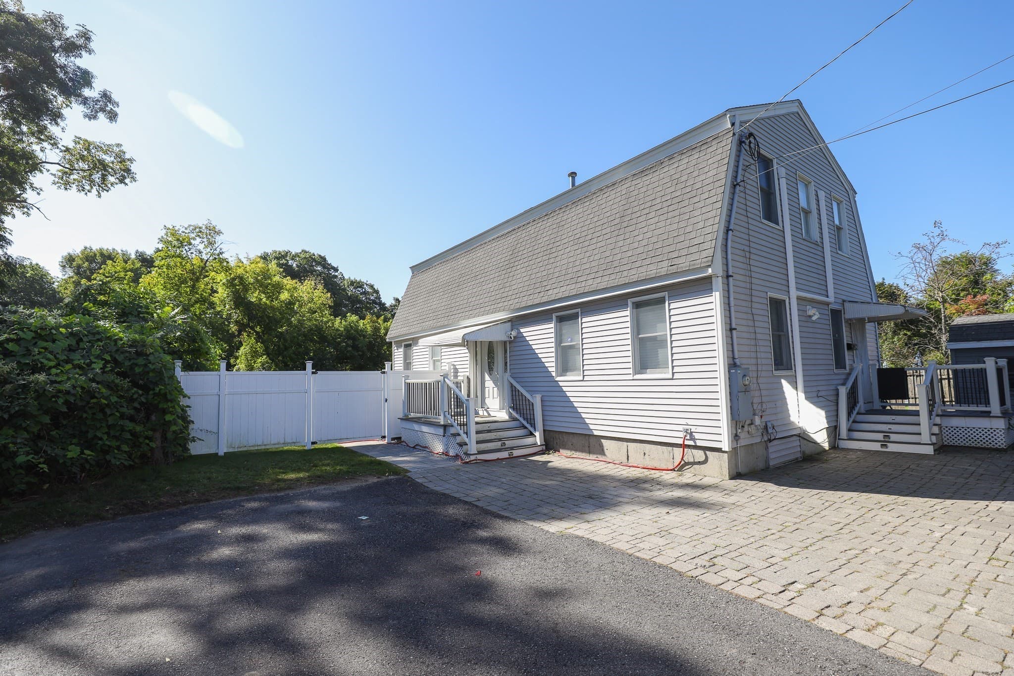 43 Duren Ave, Lowell MA 01851