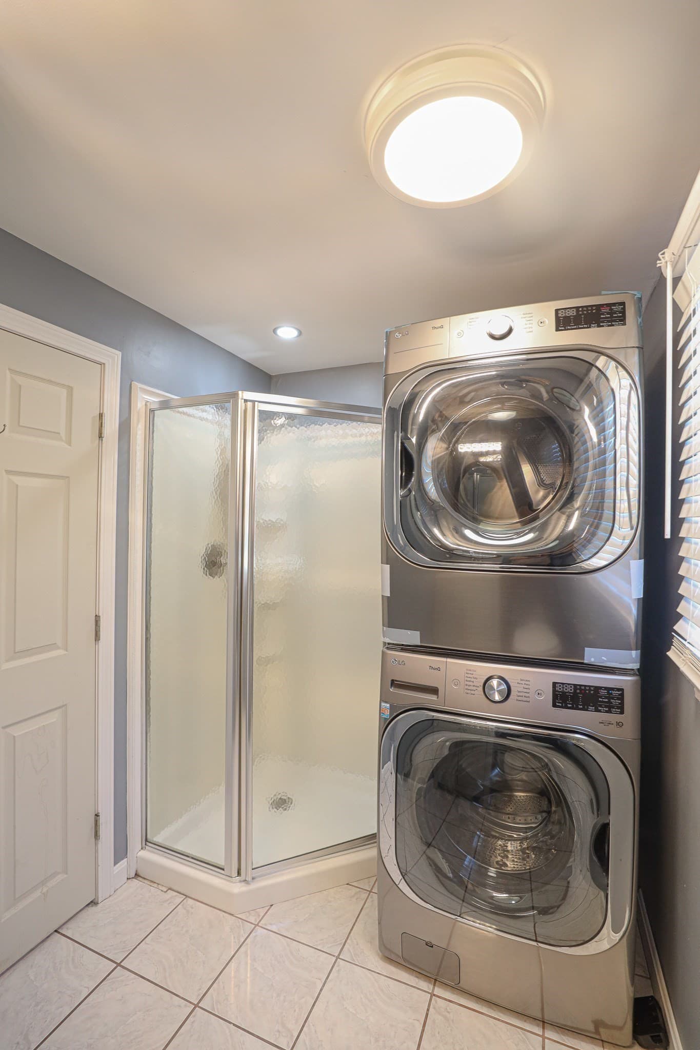 Single Family Residence at 43 Duren Ave, Lowell MA 01851, Lowell, photo 4 of 22