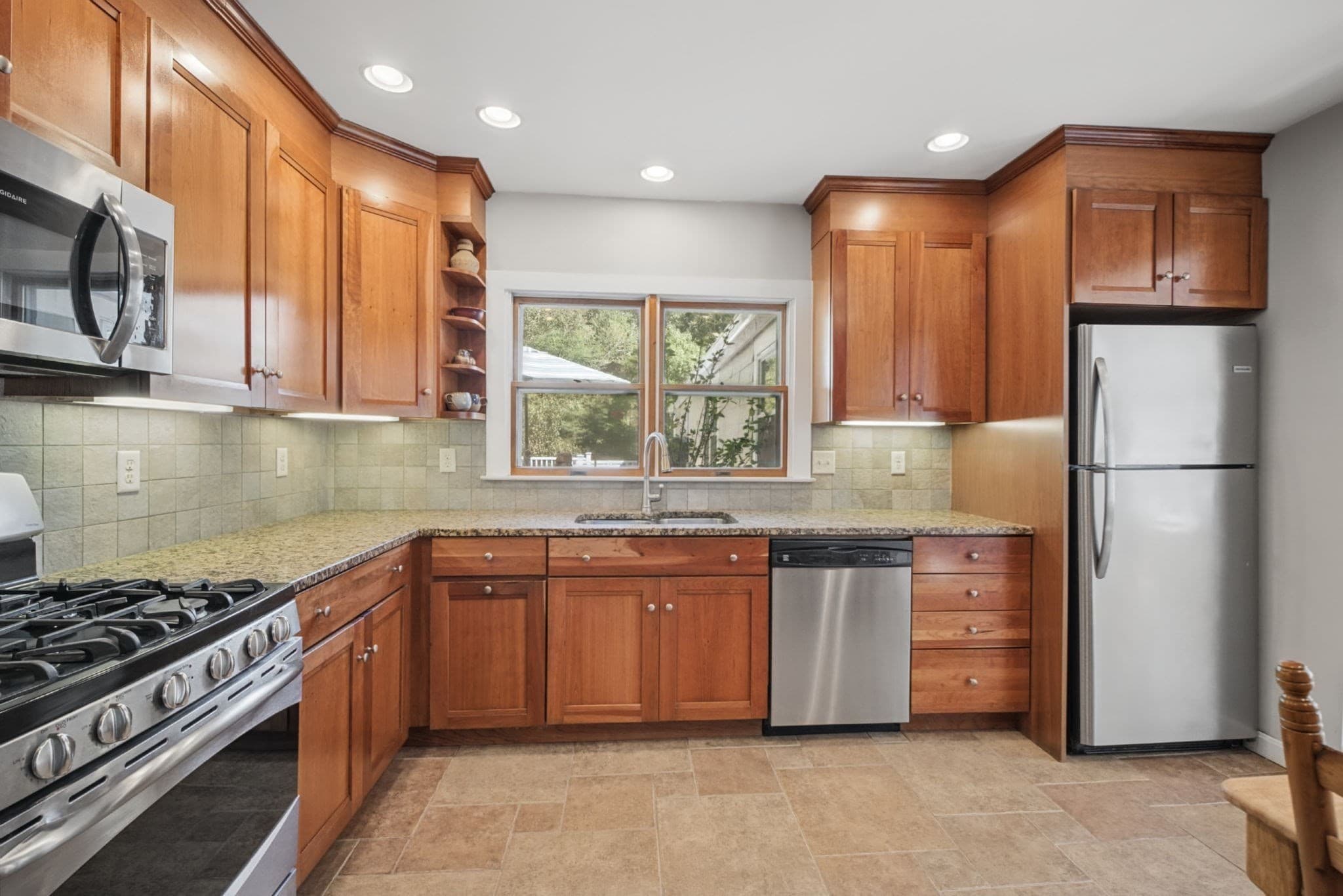 Single Family Residence at 745 Williams St, Dighton MA 02764, Dighton, photo 8 of 42