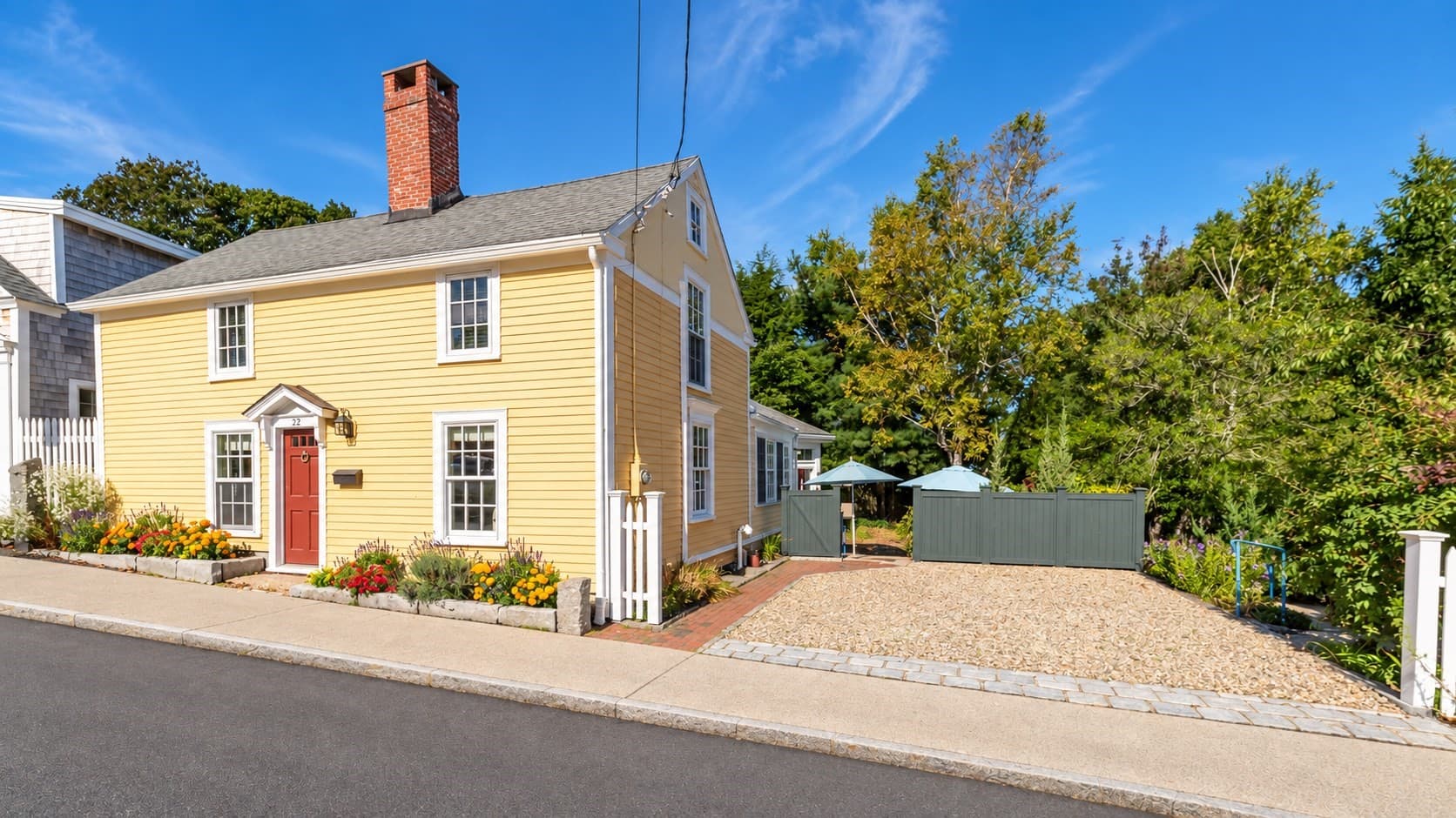 22 High St, Rockport MA 01966