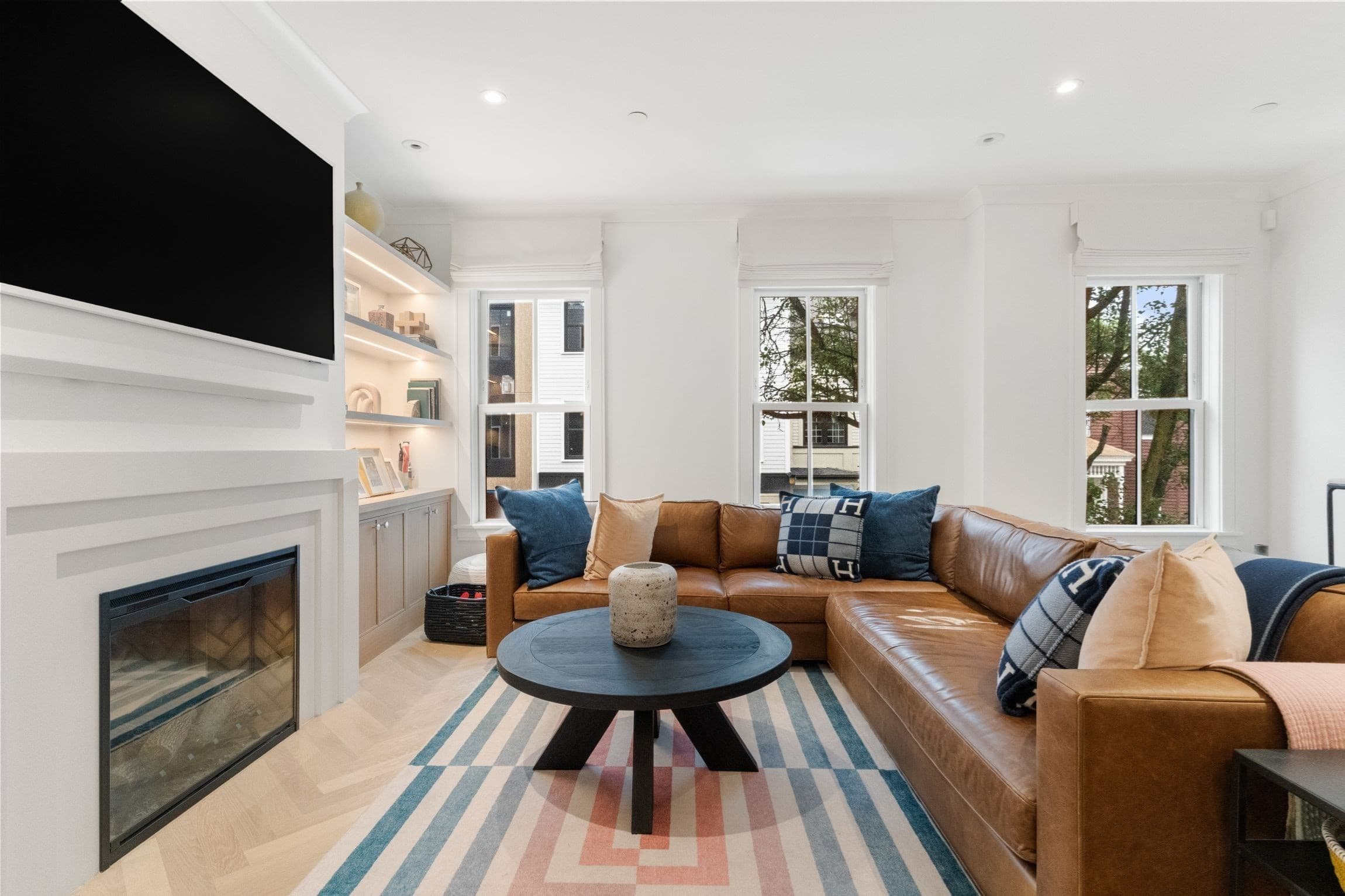 Single Family Residence at 255 W Third, Boston MA 02127, Boston, photo 4 of 29