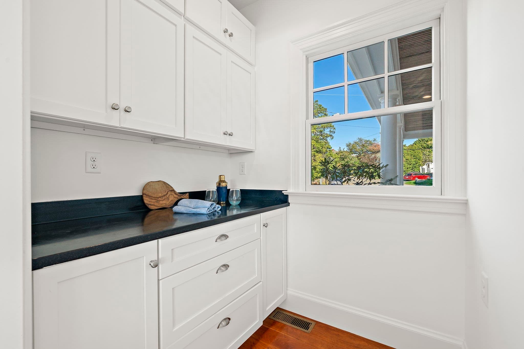 Single Family Residence at 260 Jerusalem Rd, Cohasset MA 02025, Cohasset, photo 9 of 42
