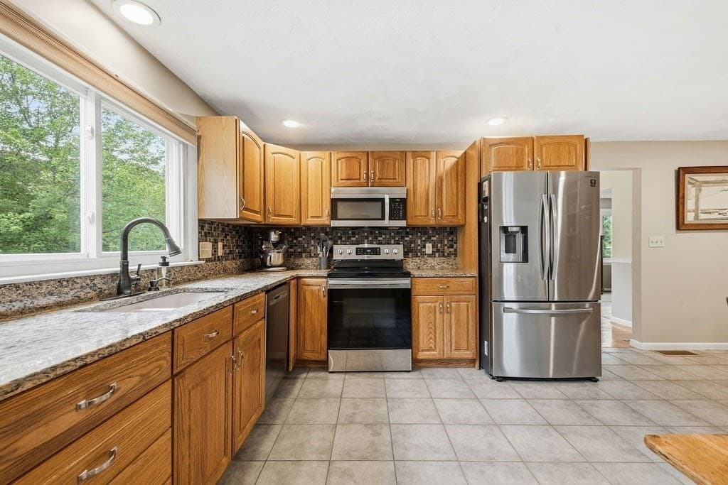 Single Family Residence at 38 Marjac Way, Mansfield MA 02048, Mansfield, photo 17 of 42