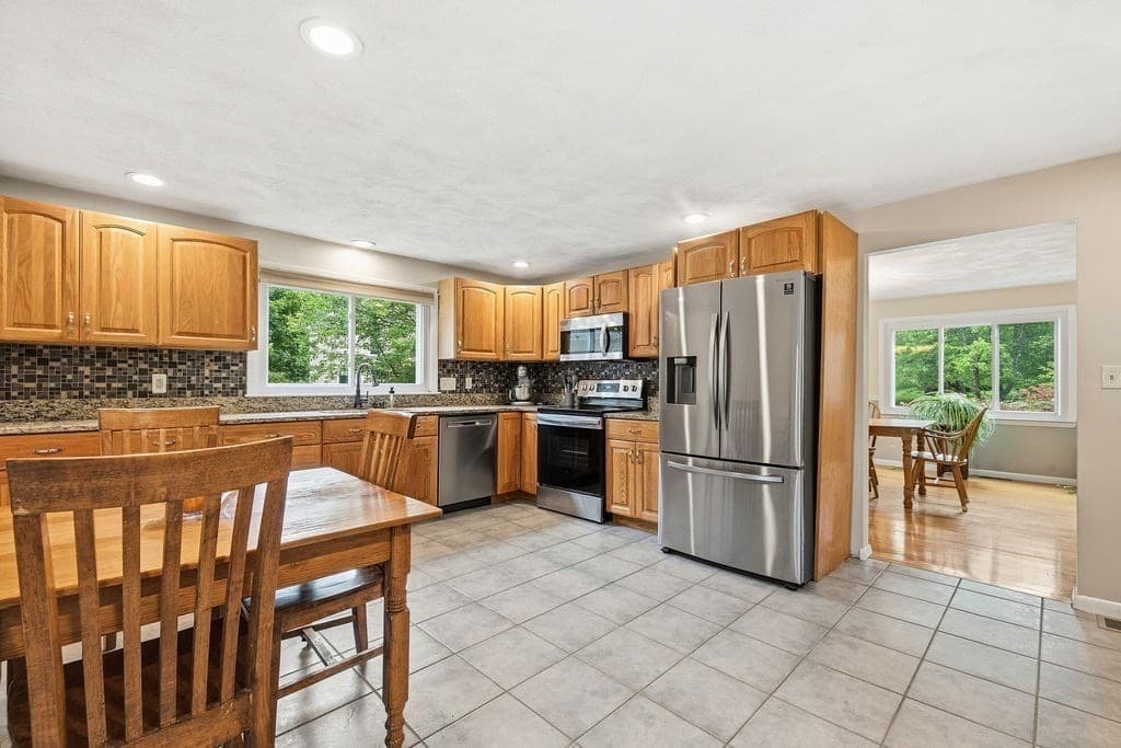 Single Family Residence at 38 Marjac Way, Mansfield MA 02048, Mansfield, photo 16 of 42