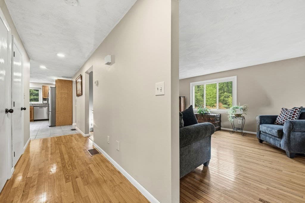 Single Family Residence at 38 Marjac Way, Mansfield MA 02048, Mansfield, photo 10 of 42